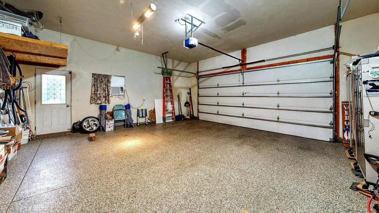 513 W Puerner Street