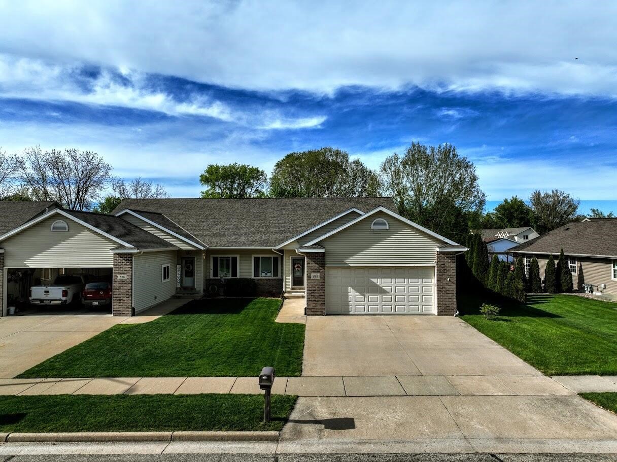 513 W Puerner Street