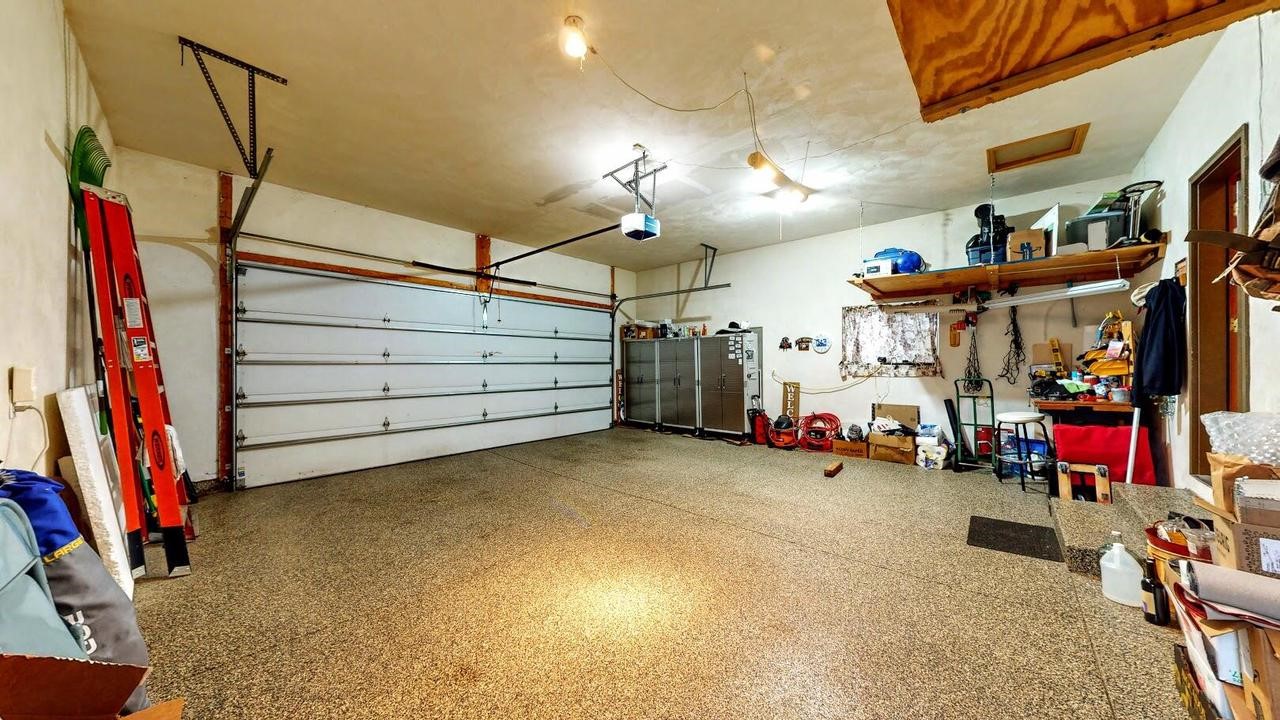 513 W Puerner Street