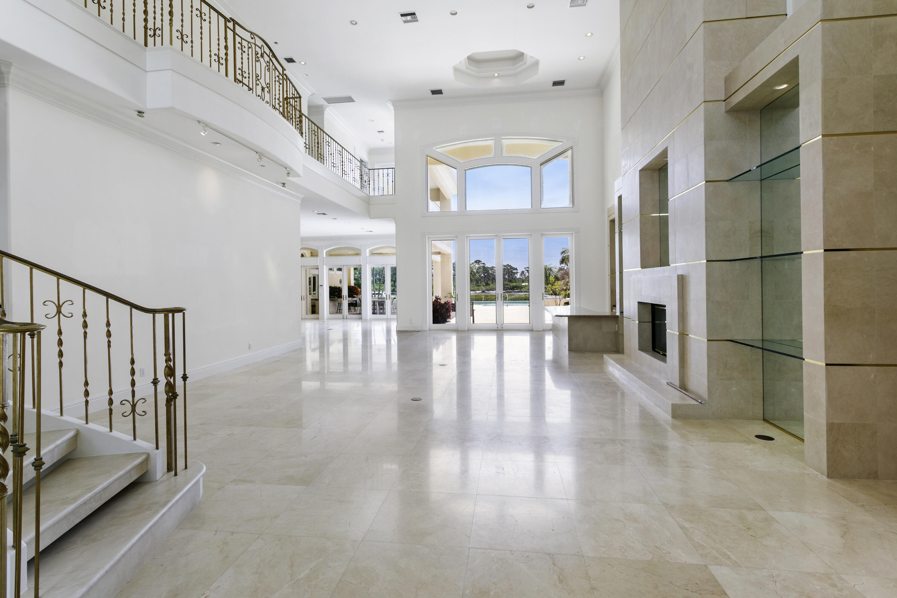194 Spyglass Court