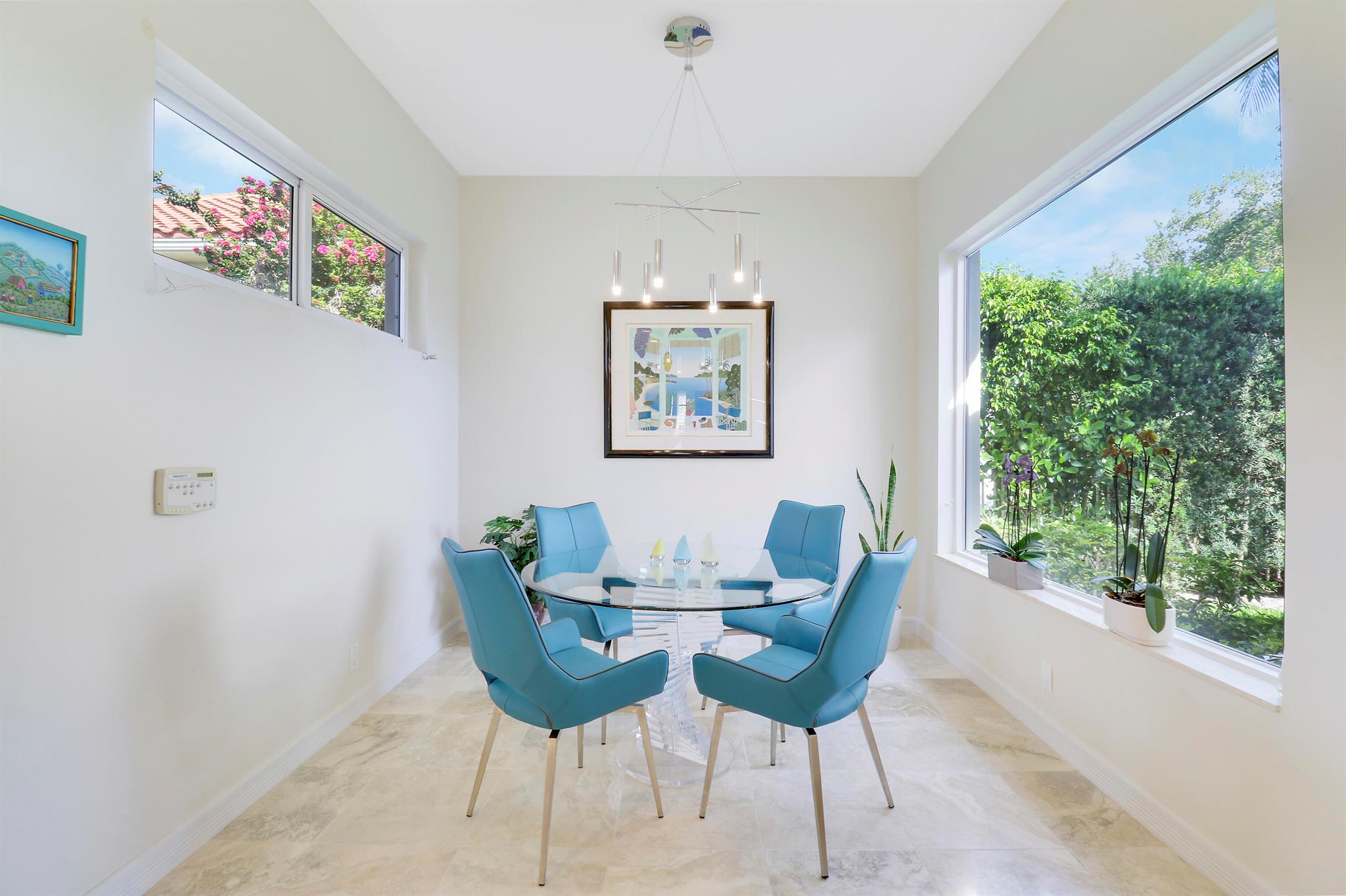 8733 SE Compass Island Way