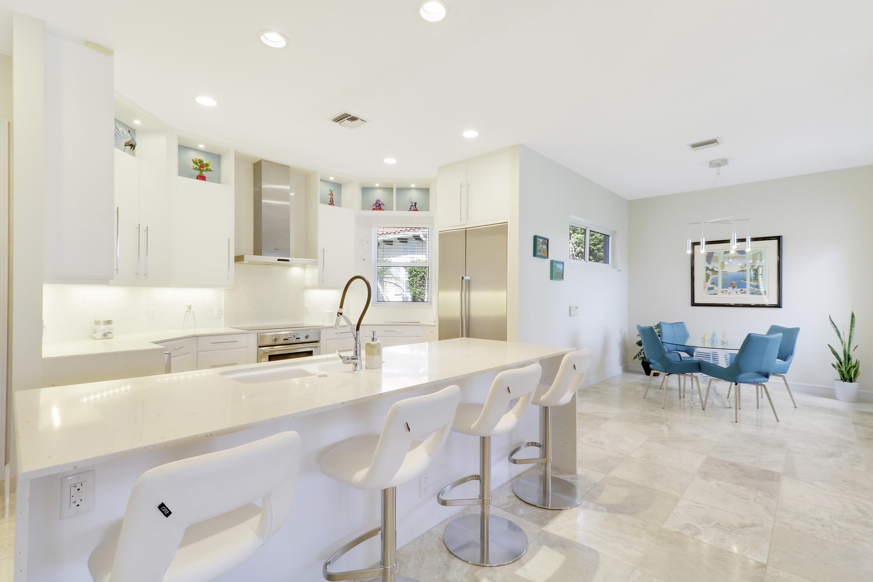 8733 SE Compass Island Way