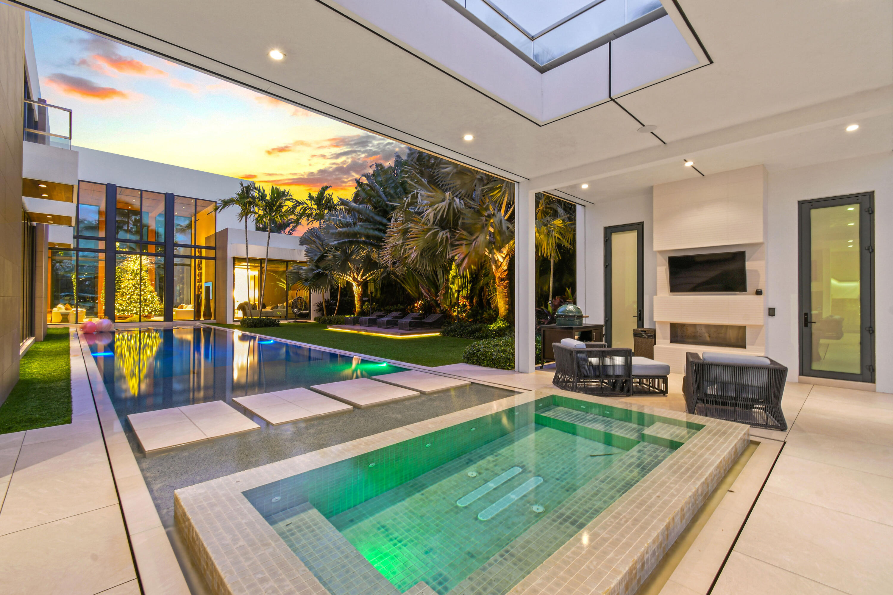 160 Spyglass Lane