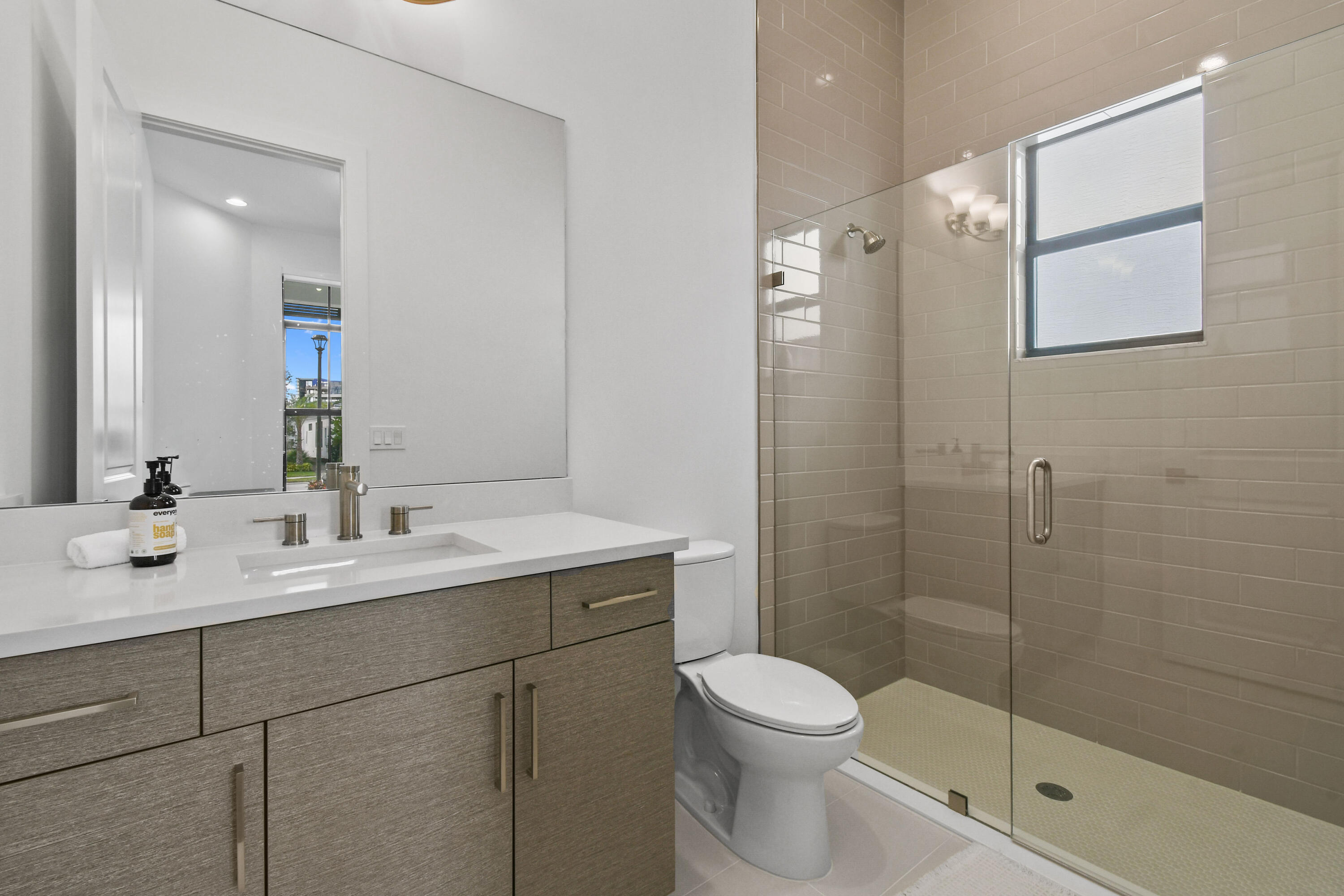 13229 Faberge Place