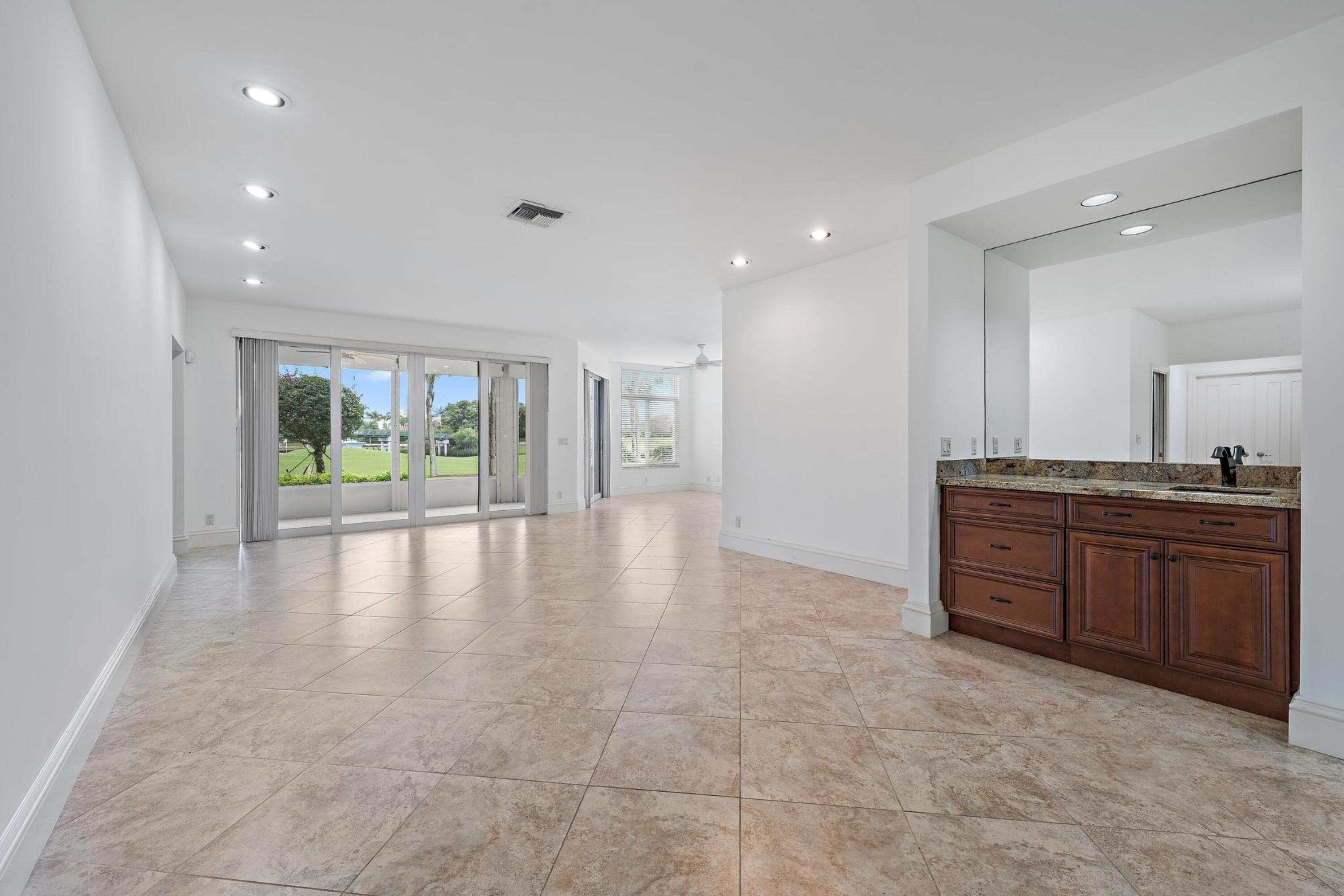 1504 Captains Way