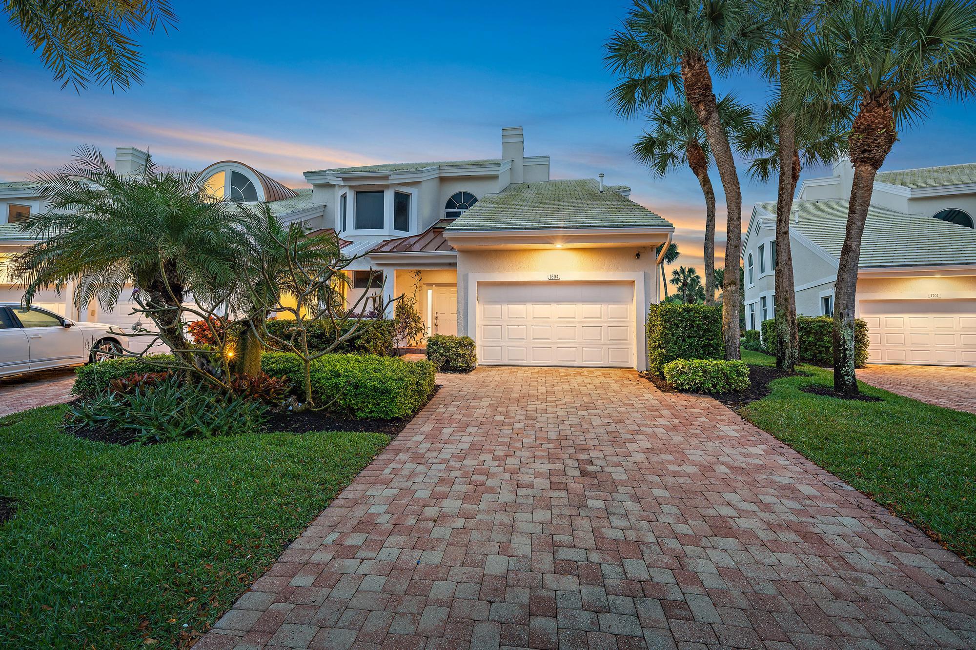 1504 Captains Way