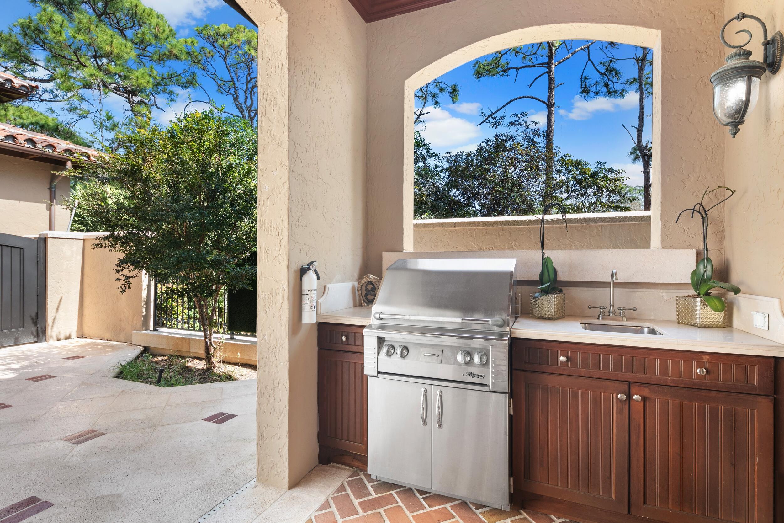 306 Villa Drive