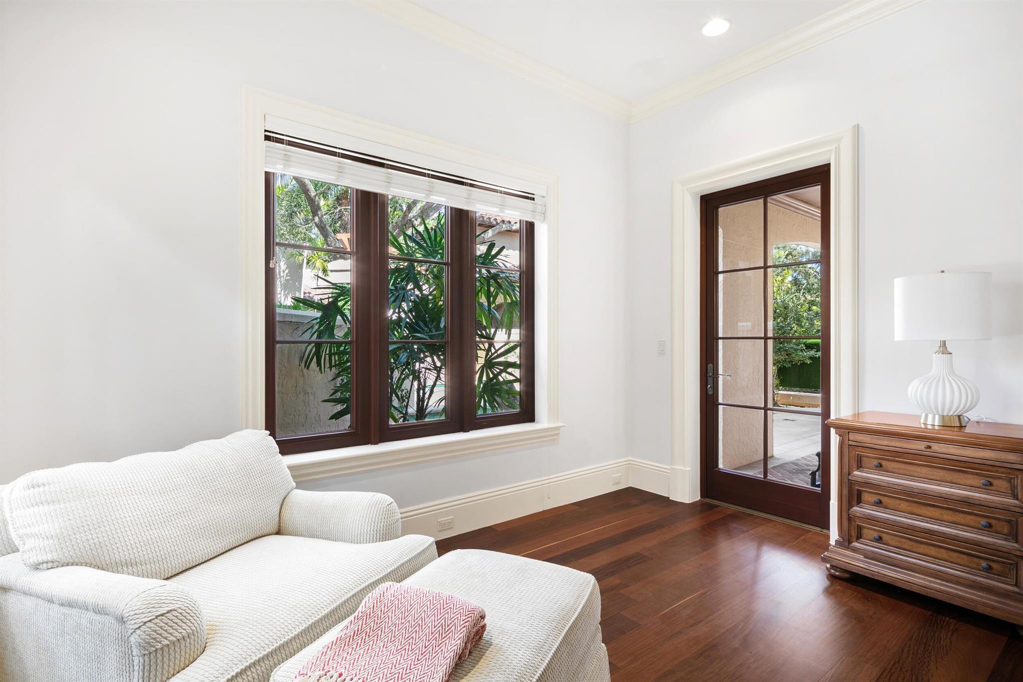 306 Villa Drive