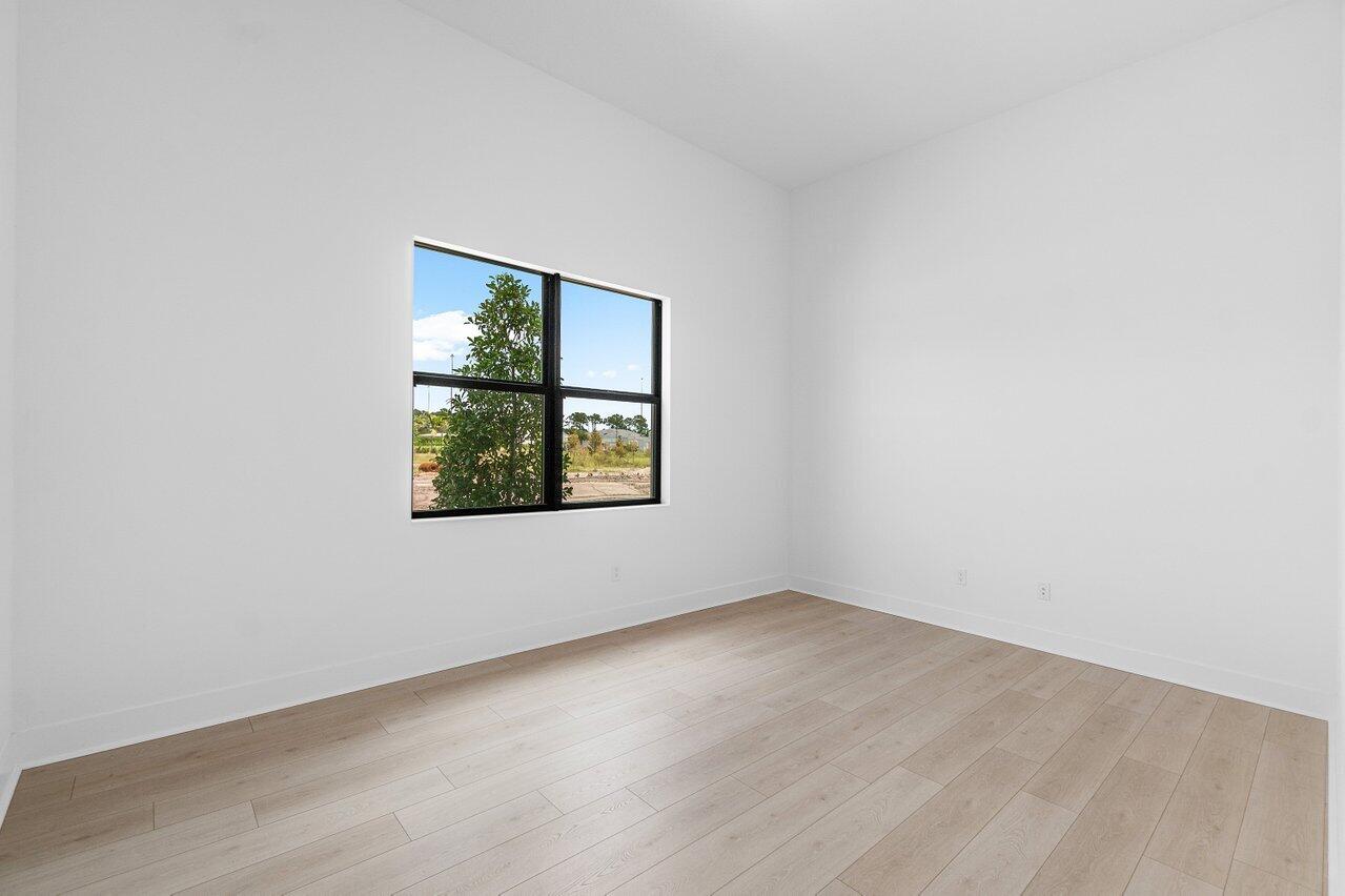 13393 Artisan Circle