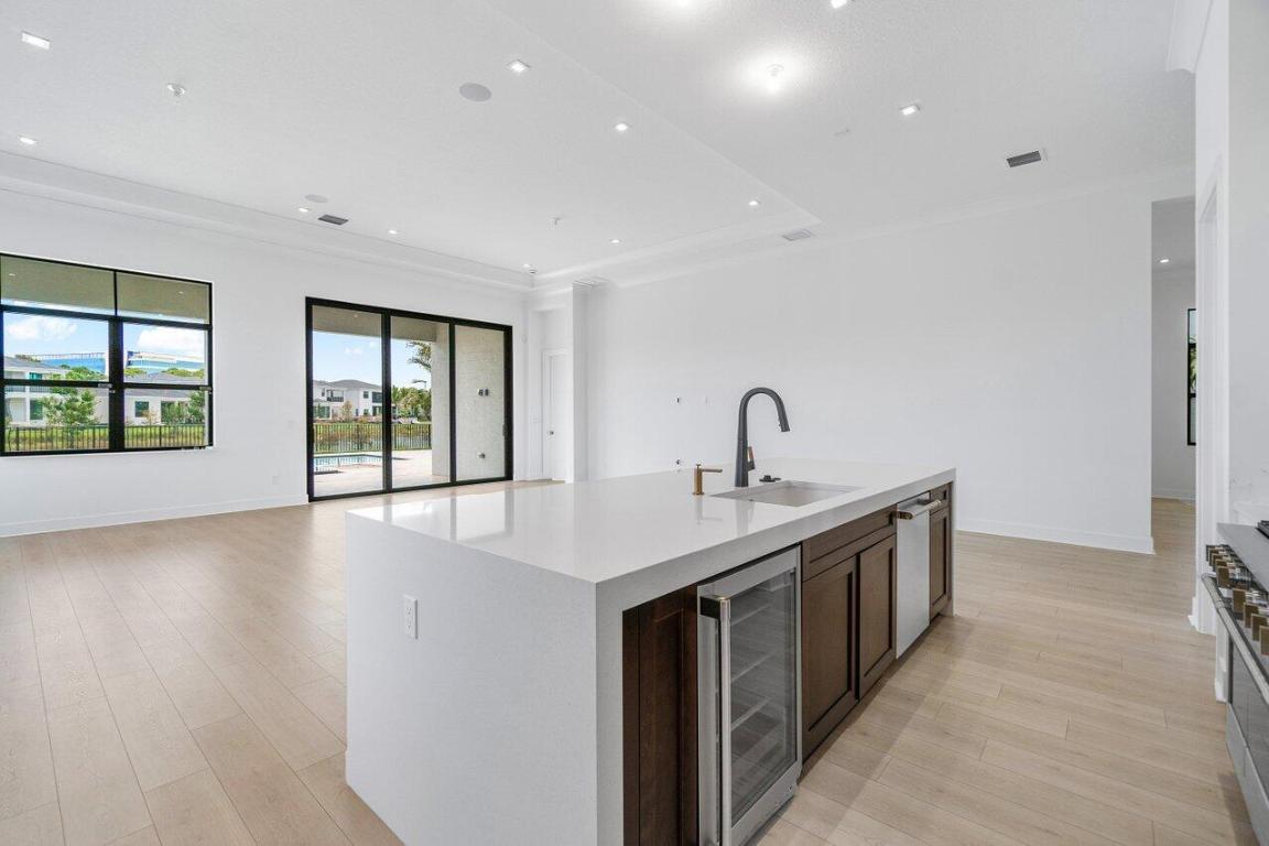 13393 Artisan Circle