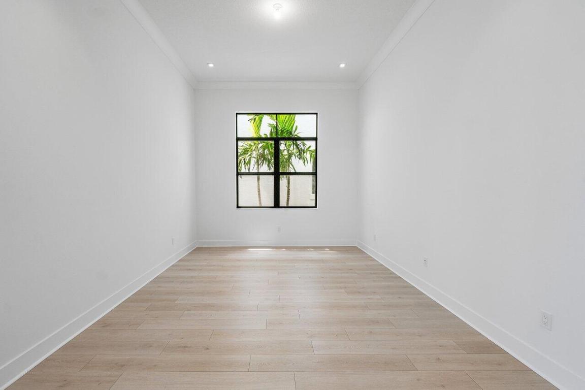 13393 Artisan Circle