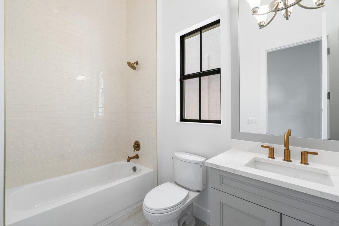 13393 Artisan Circle