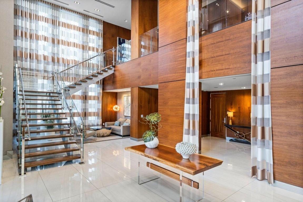 3730 N Ocean Drive 17 C