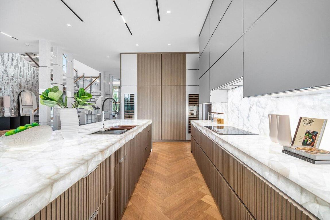 126 Spinnaker Lane Lane