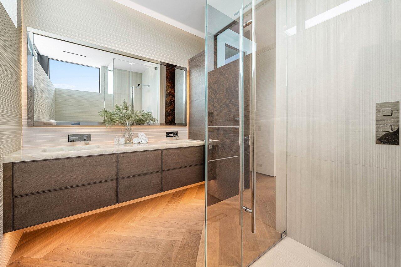 126 Spinnaker Lane Lane