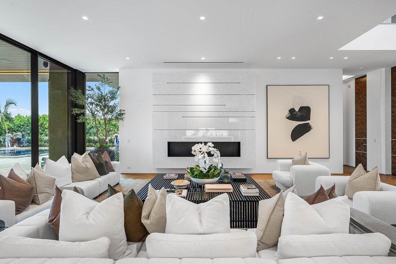 126 Spinnaker Lane Lane