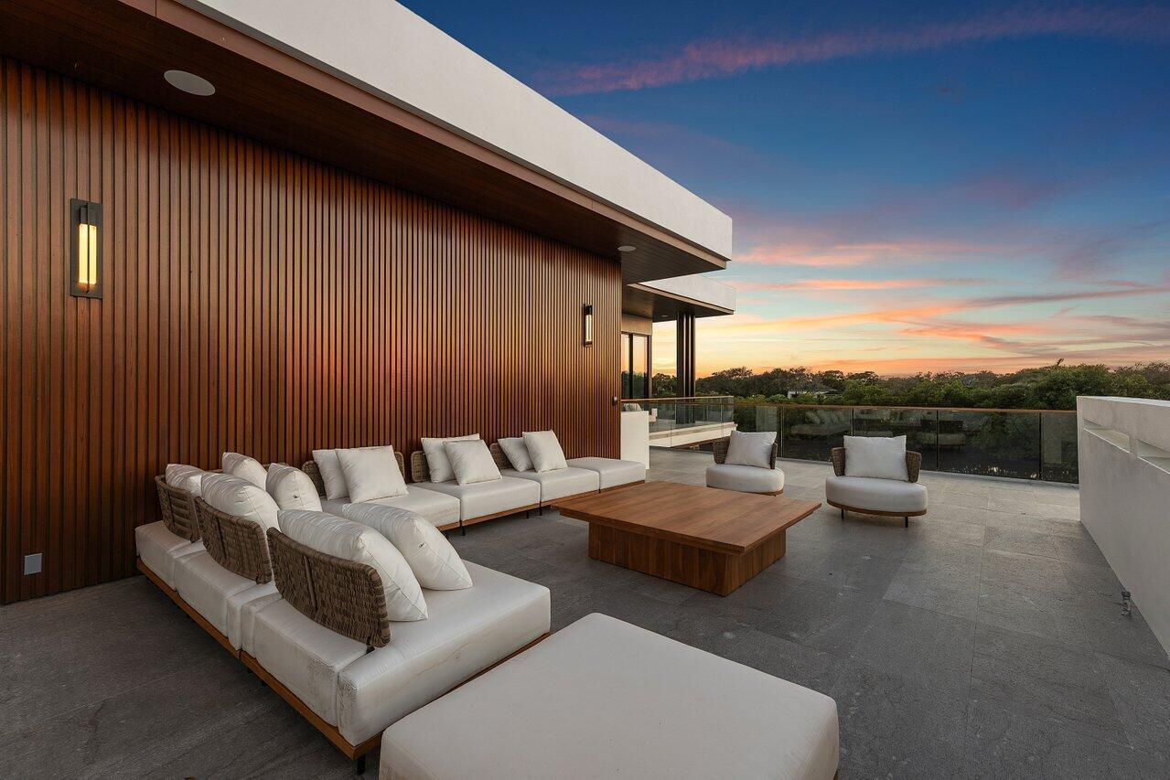 126 Spinnaker Lane Lane