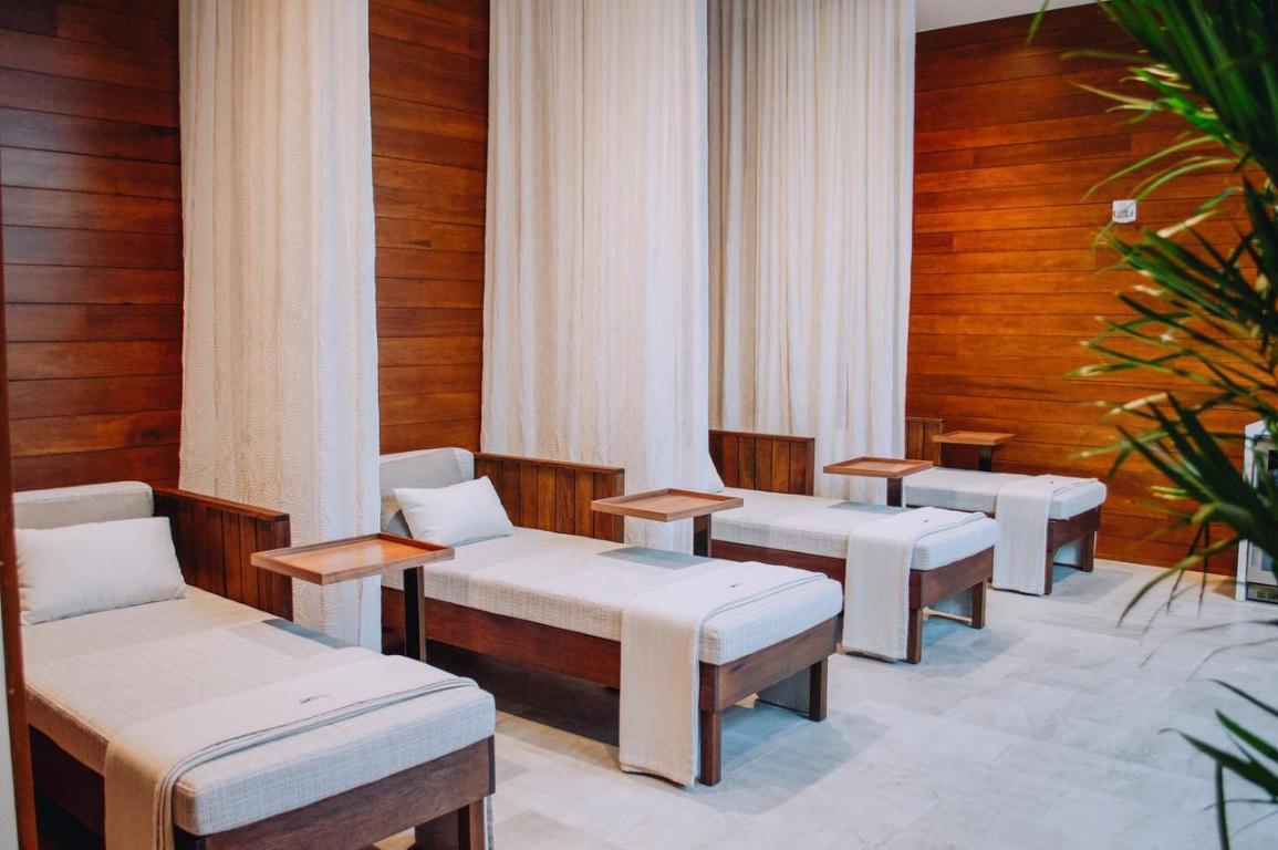 126 Spinnaker Lane Lane