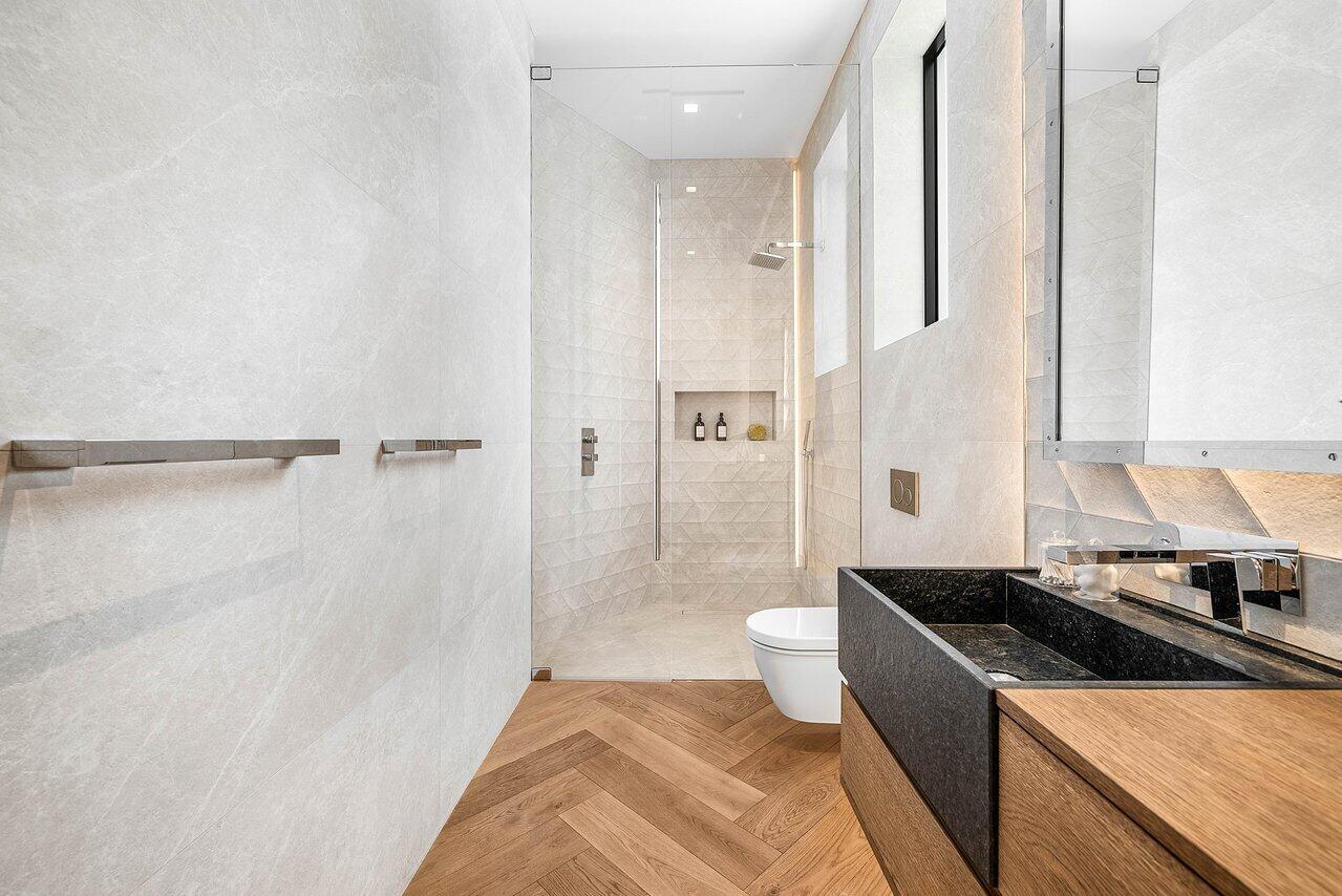 126 Spinnaker Lane Lane