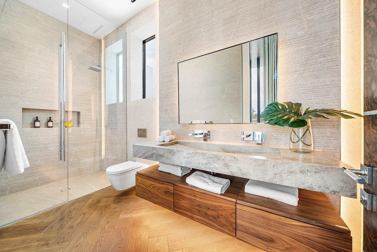 126 Spinnaker Lane Lane