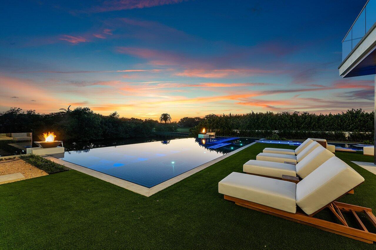 126 Spinnaker Lane Lane