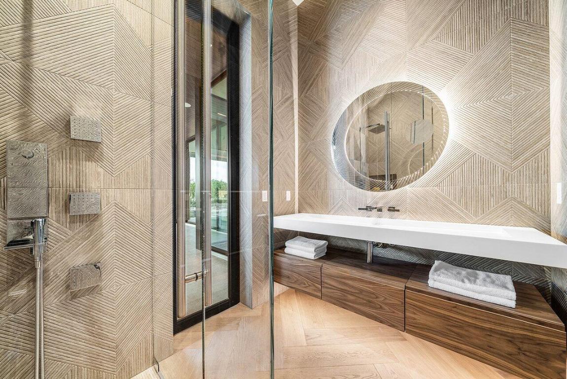 126 Spinnaker Lane Lane