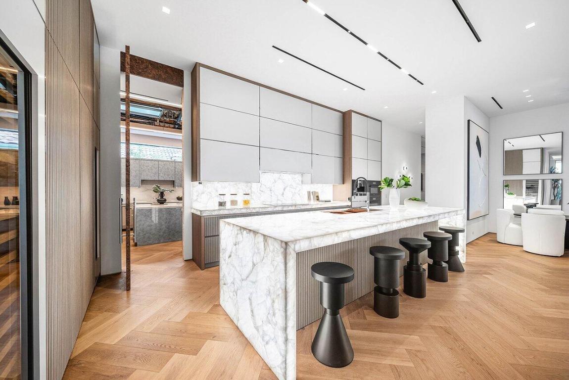 126 Spinnaker Lane Lane