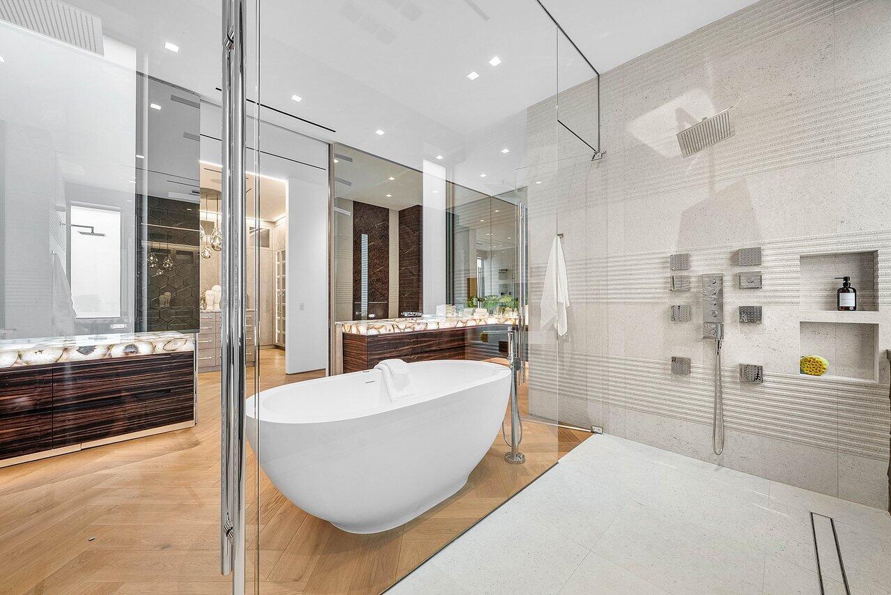 126 Spinnaker Lane Lane