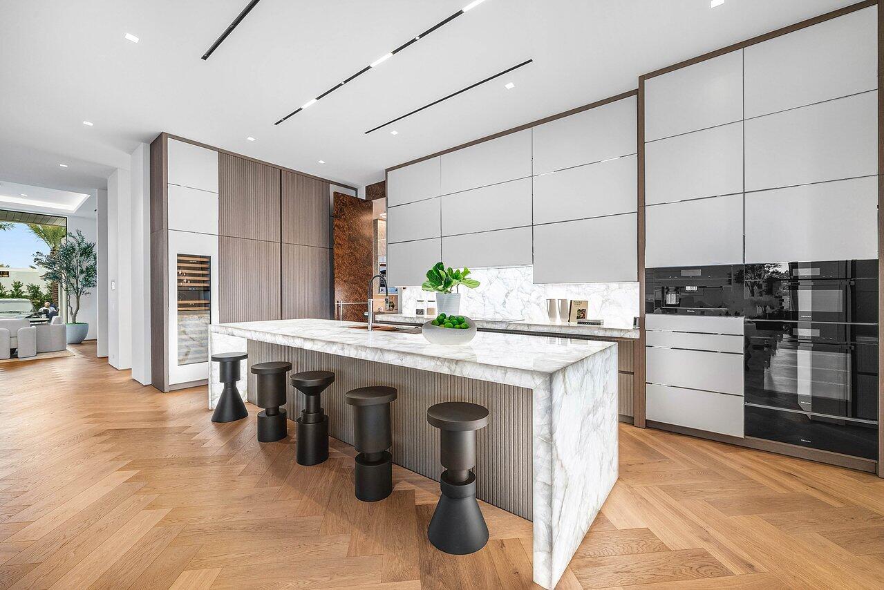 126 Spinnaker Lane Lane