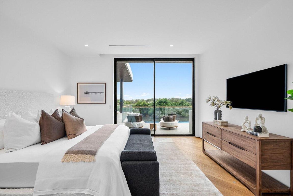 126 Spinnaker Lane Lane