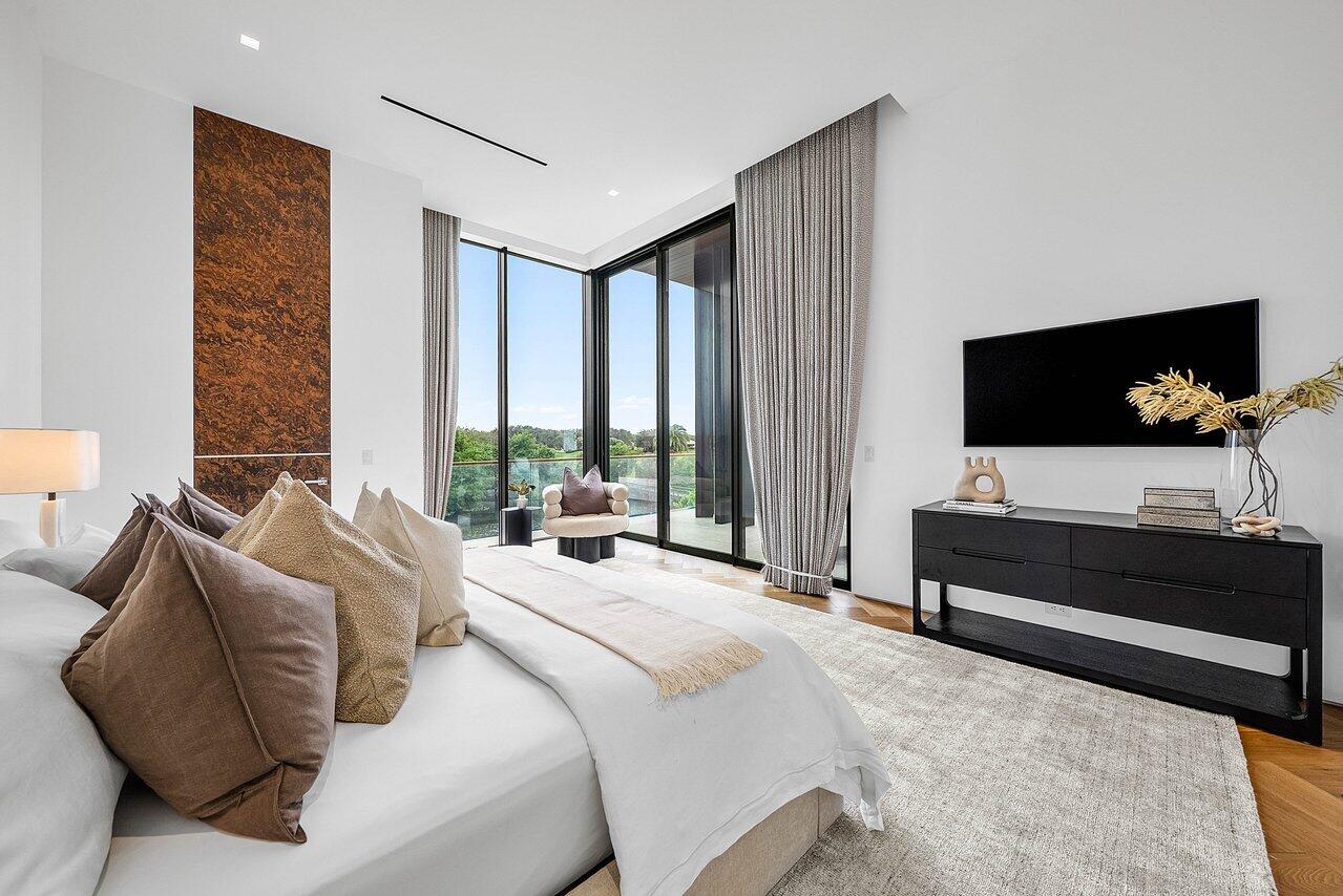 126 Spinnaker Lane Lane