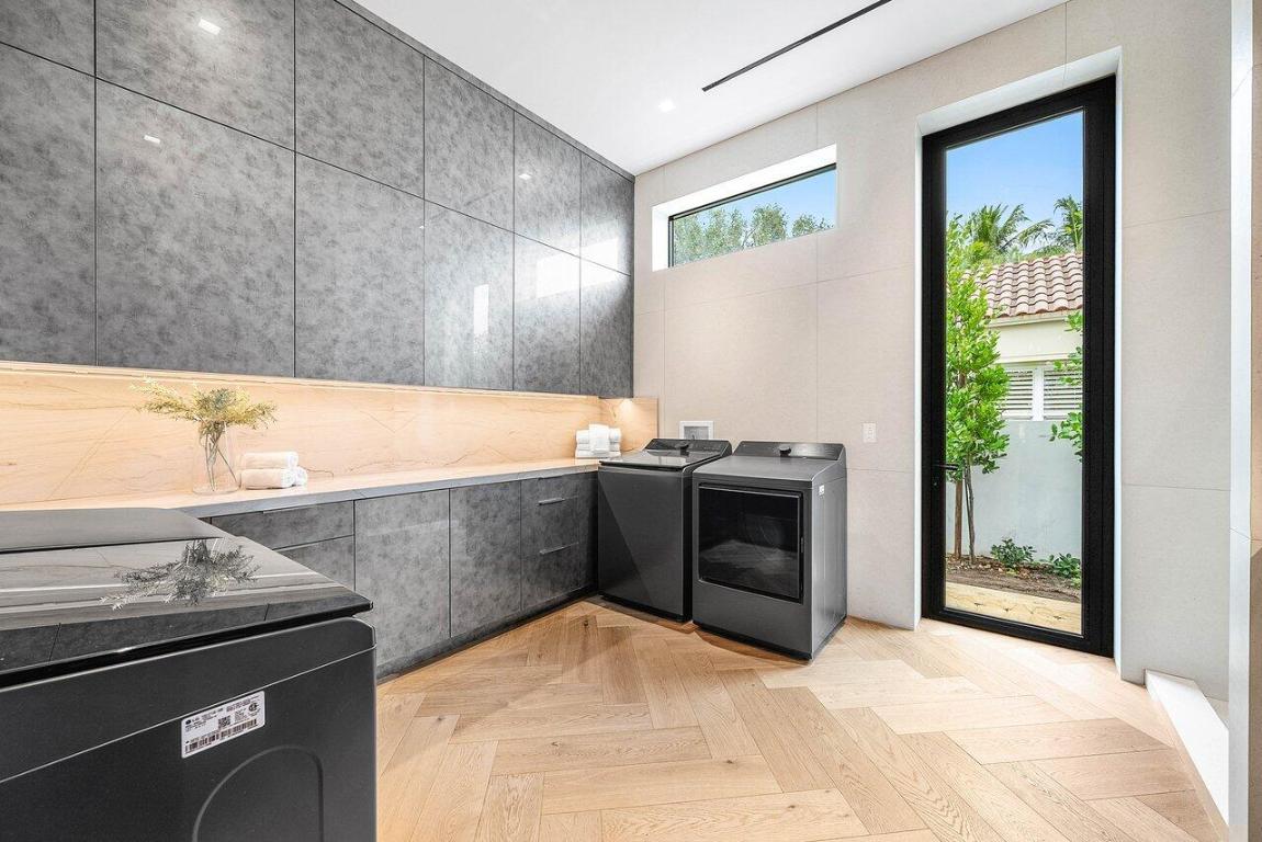 126 Spinnaker Lane Lane