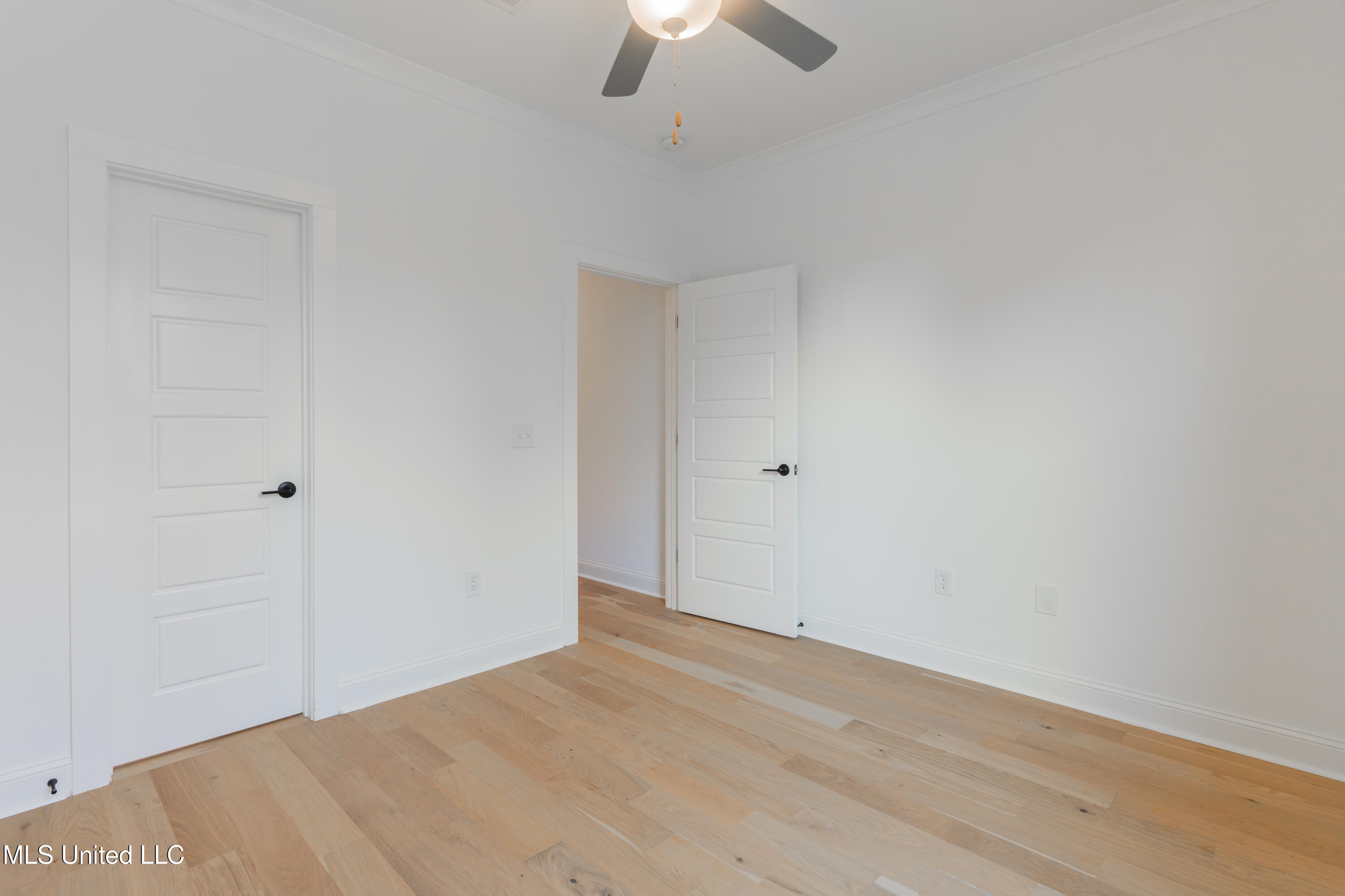 128 Catherine Boulevard