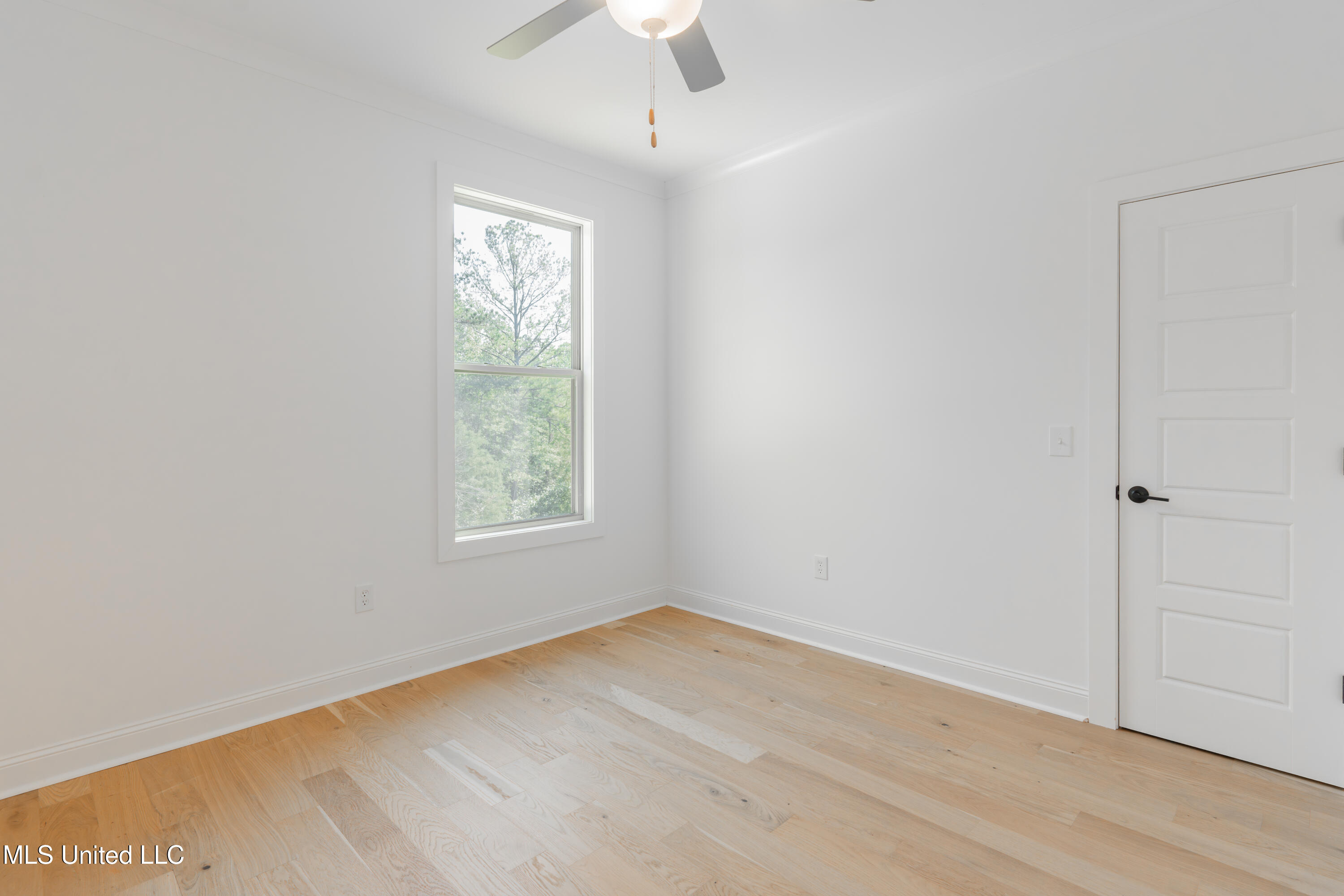 128 Catherine Boulevard
