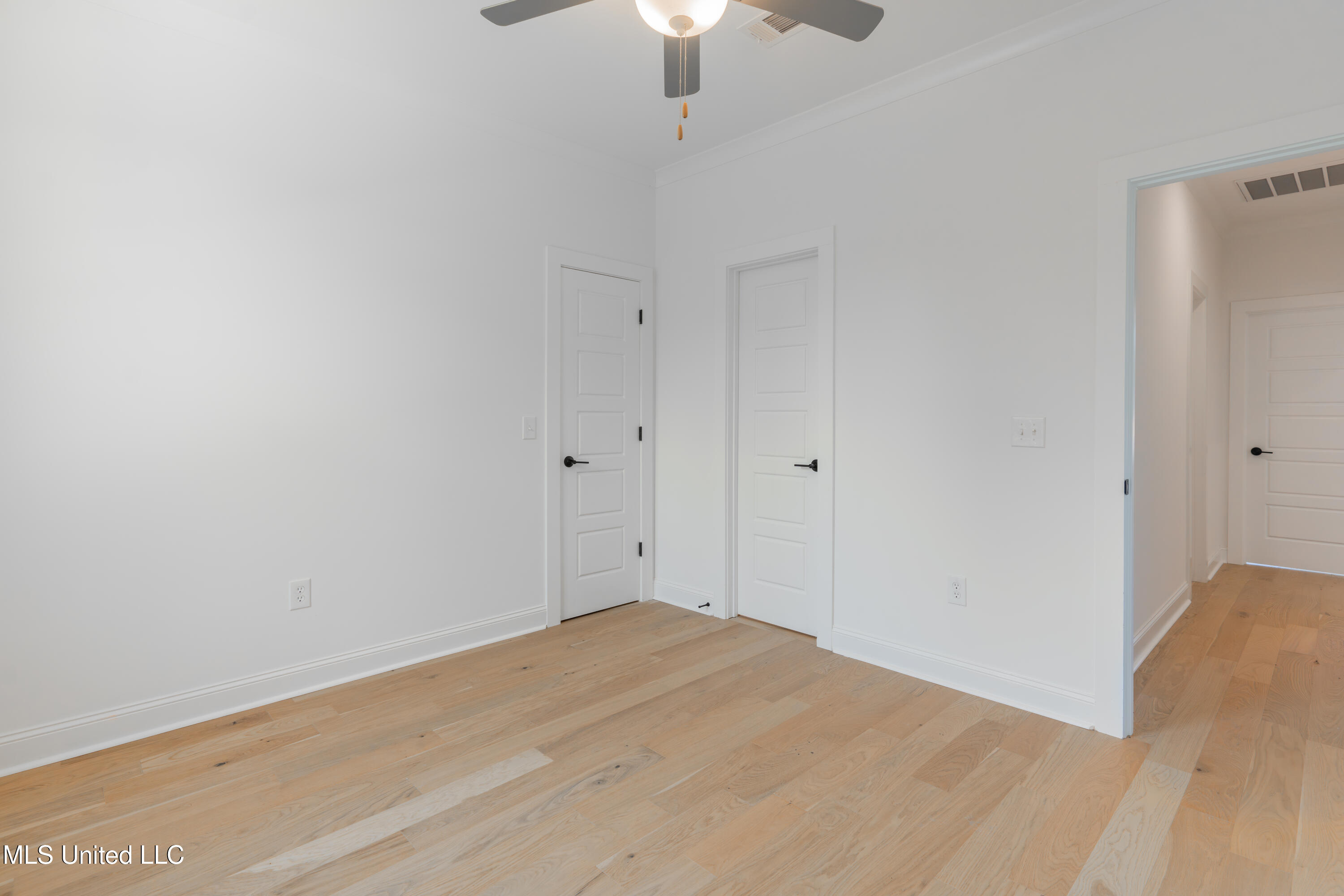 128 Catherine Boulevard