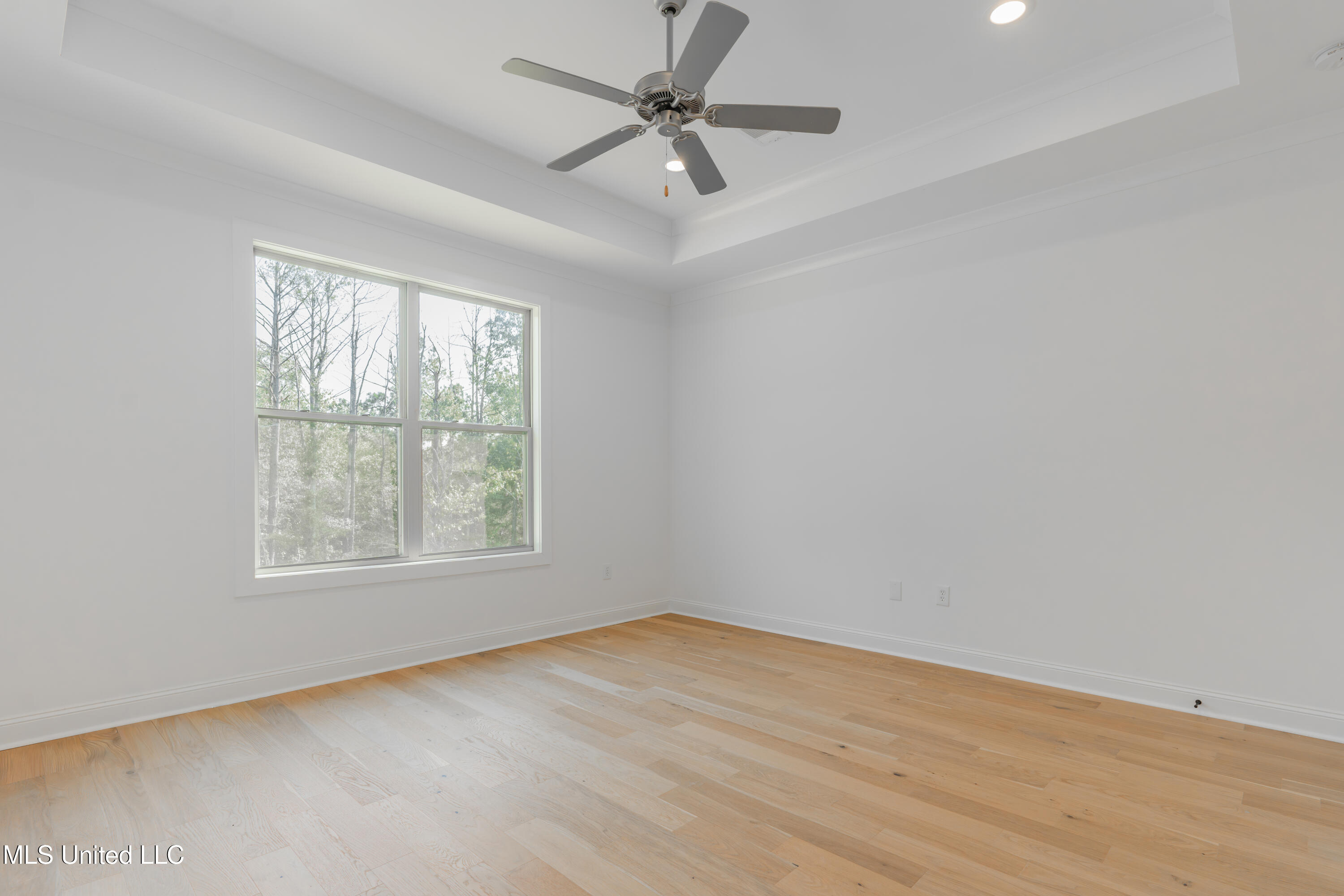 128 Catherine Boulevard