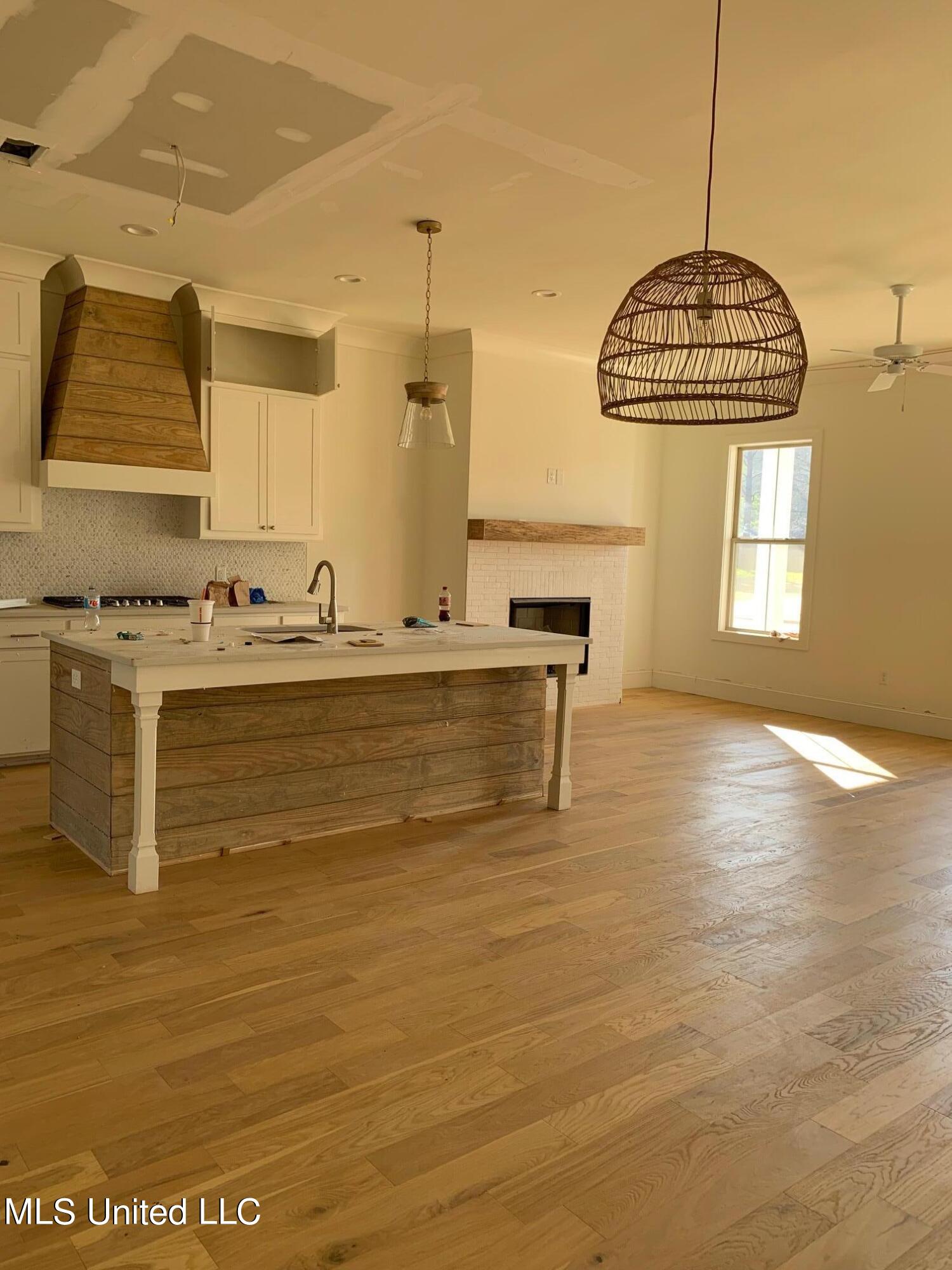 121 Trace Pointe Place