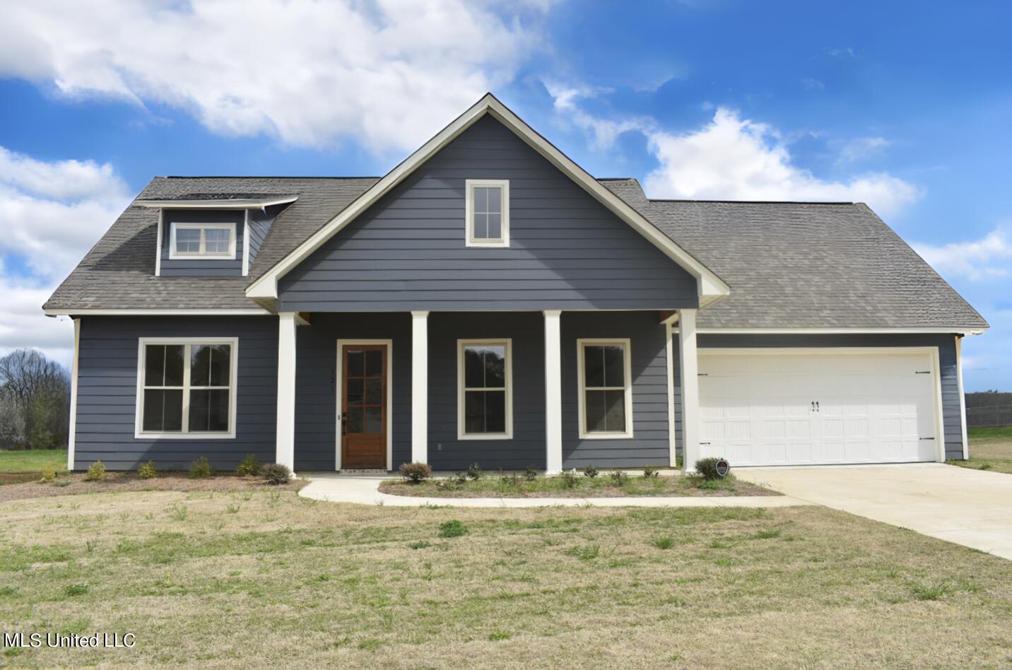 121 Trace Pointe Place