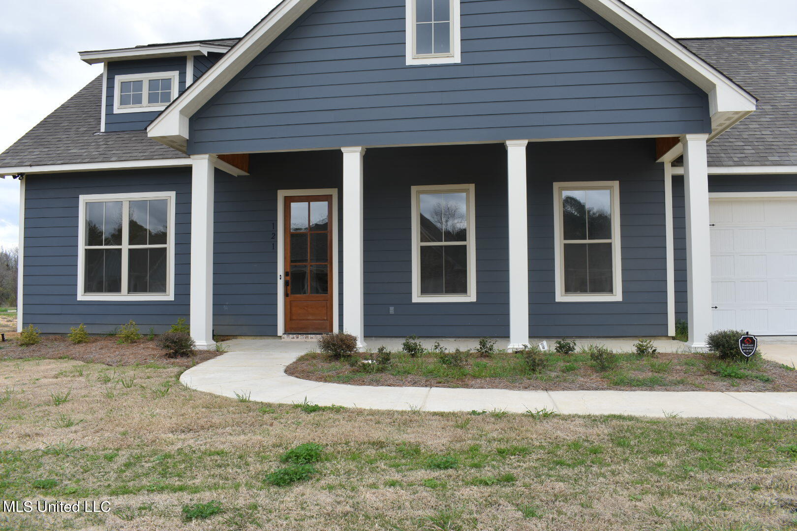 121 Trace Pointe Place