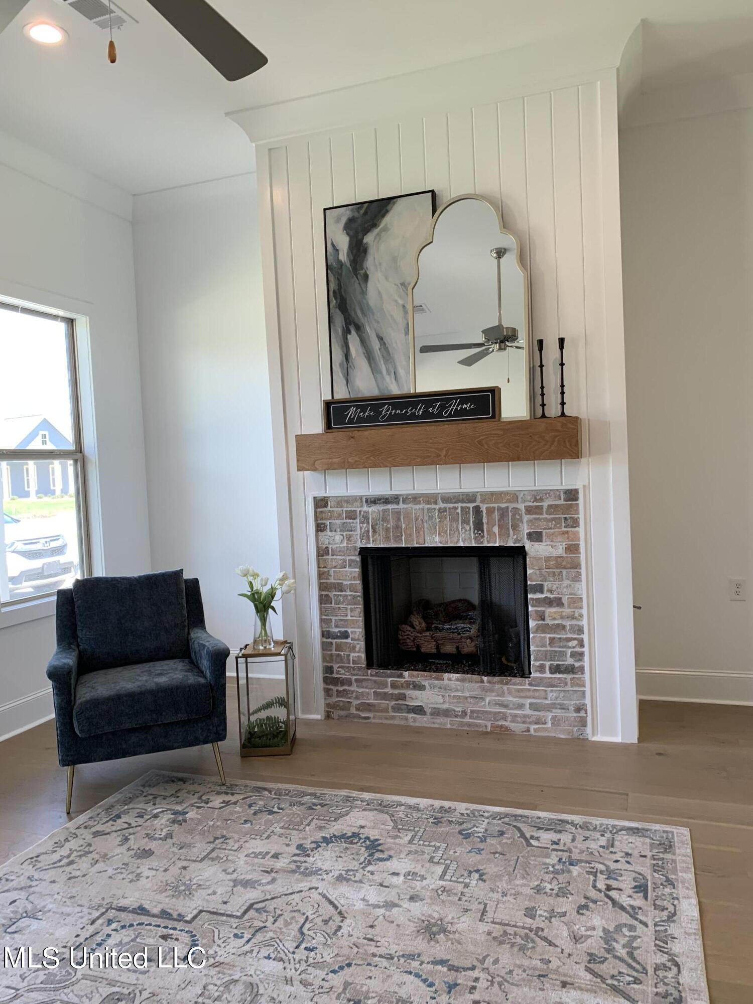 120 Trace Pointe Place