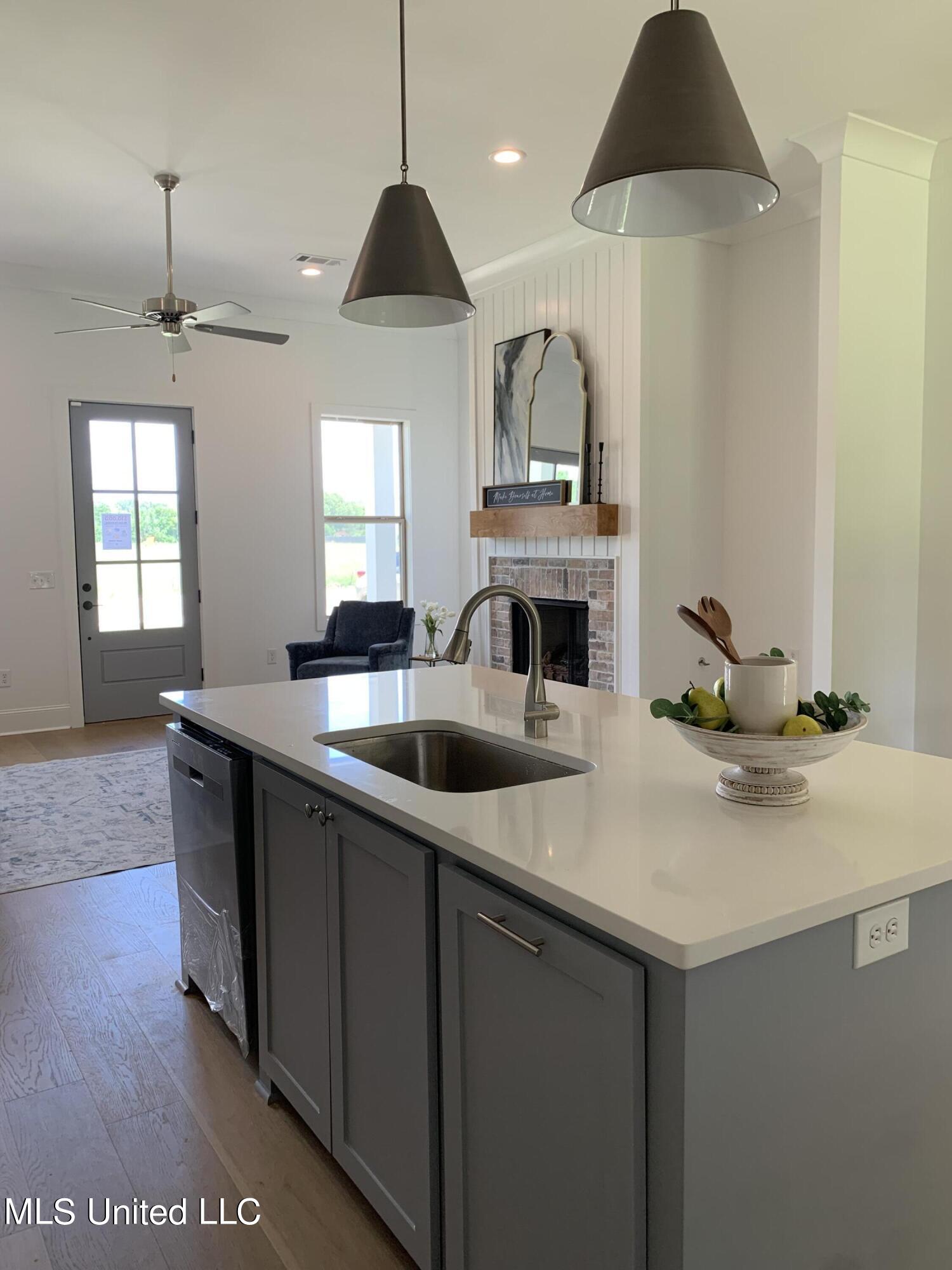 120 Trace Pointe Place