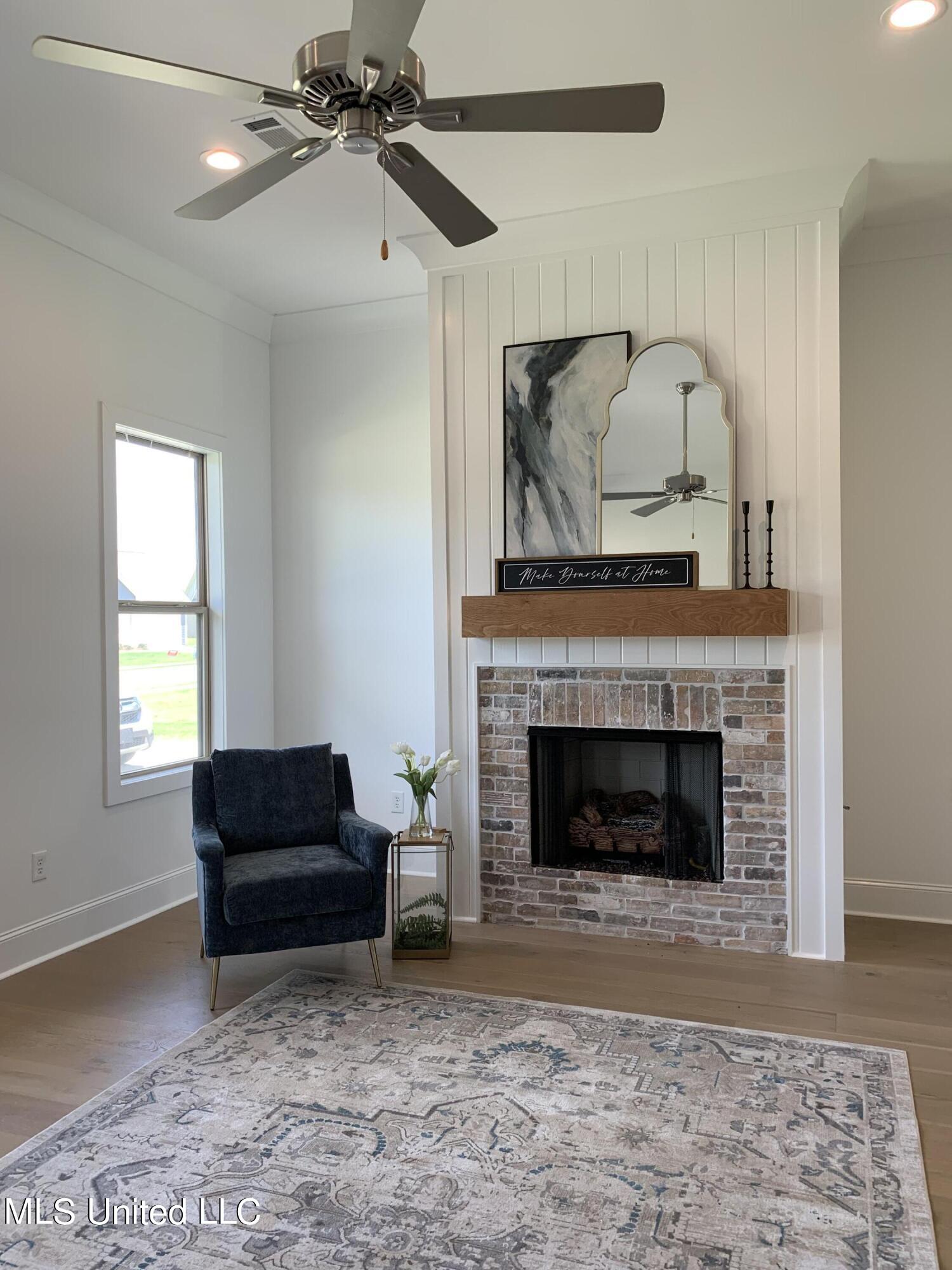 120 Trace Pointe Place