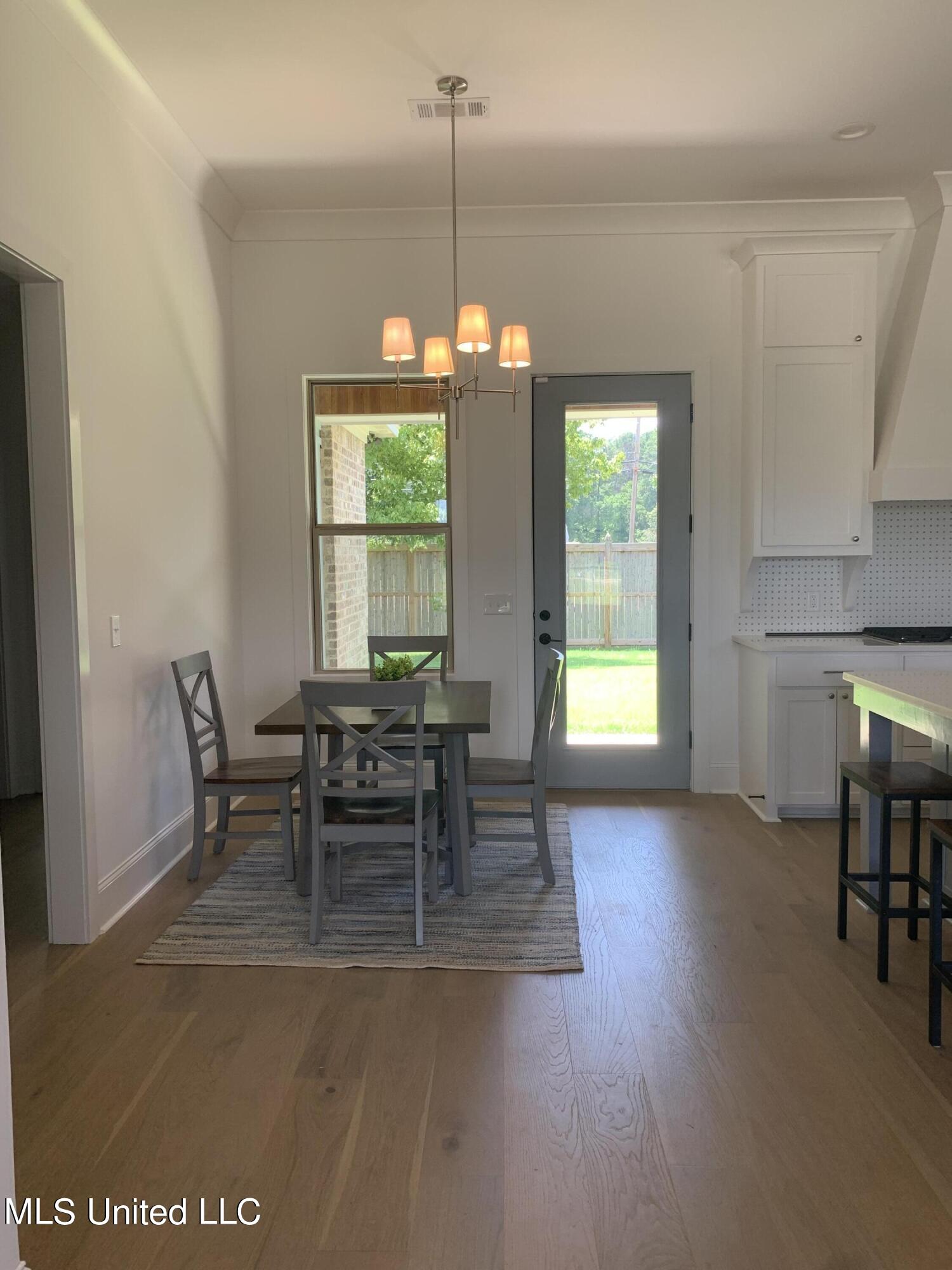 120 Trace Pointe Place