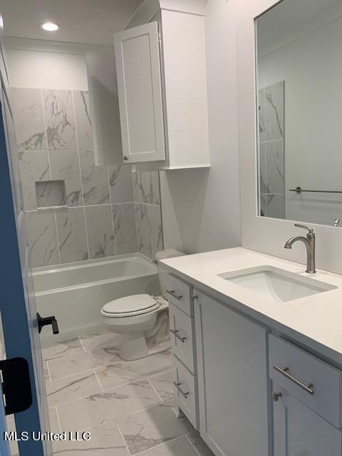 120 Trace Pointe Place