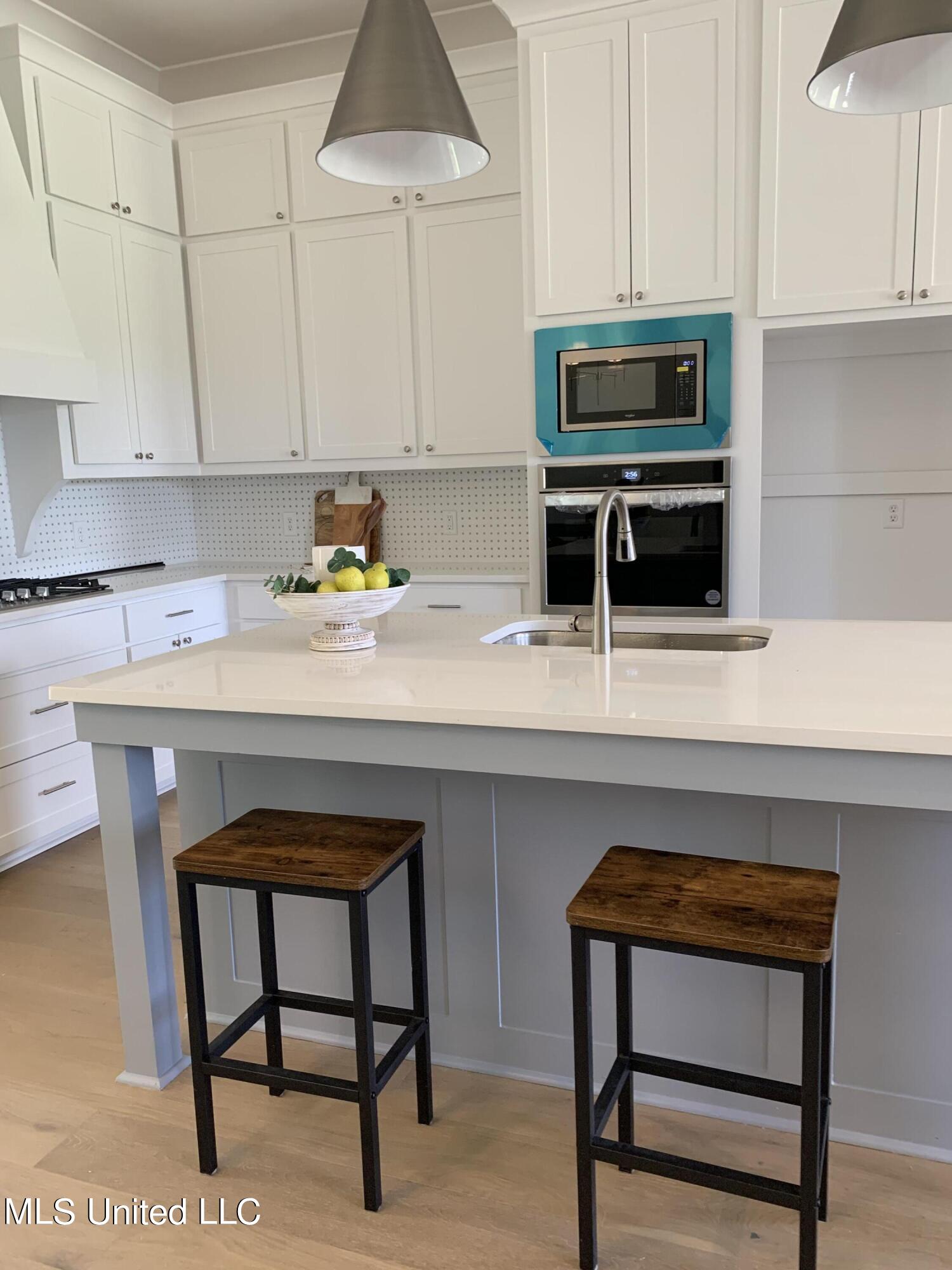 120 Trace Pointe Place