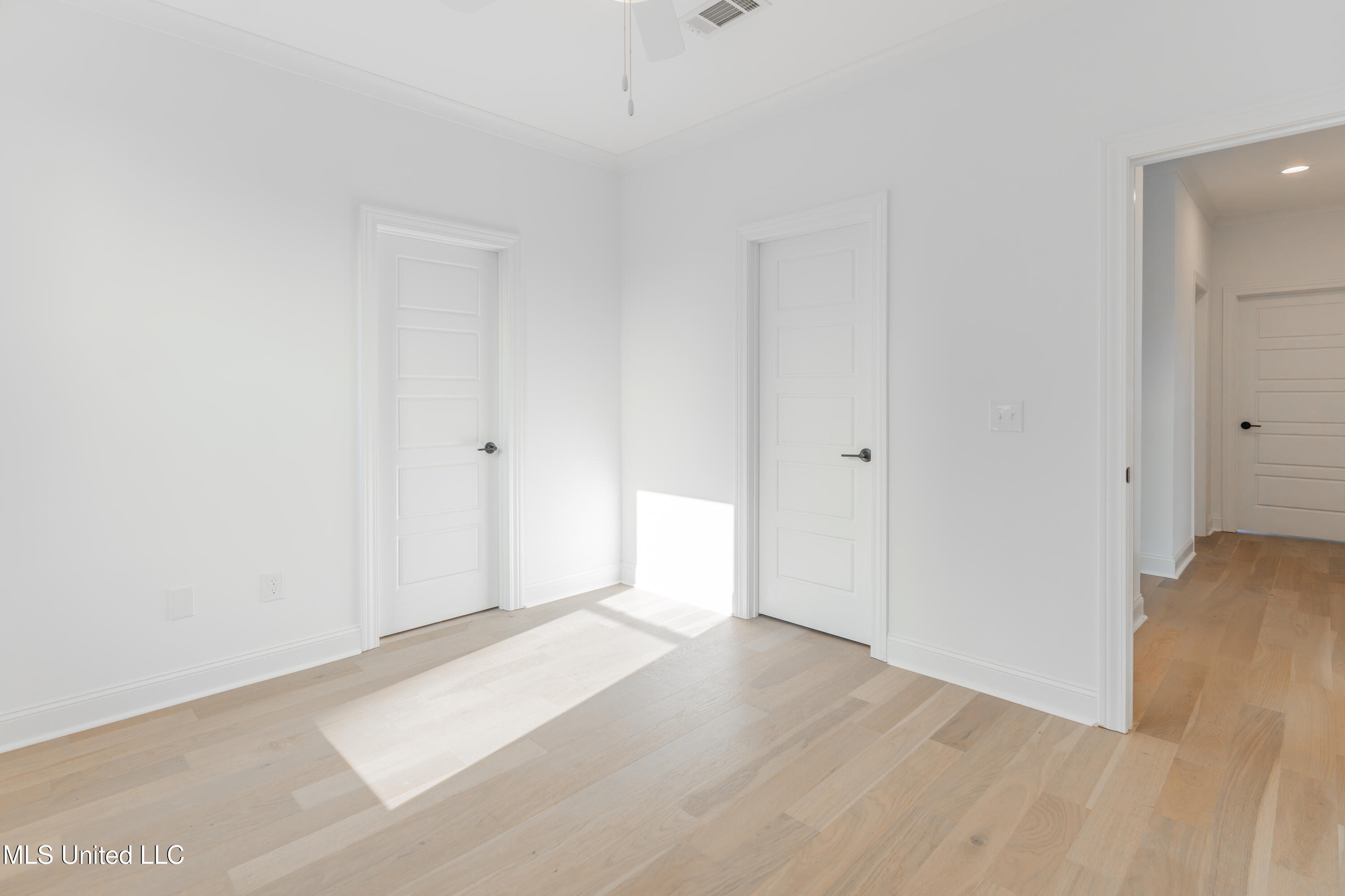 108 Catherine Boulevard