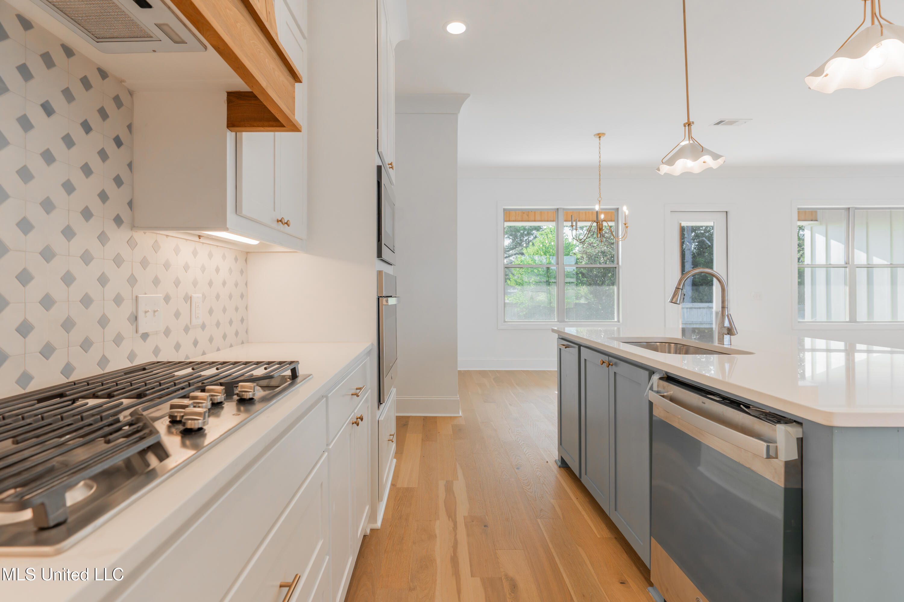 108 Catherine Boulevard
