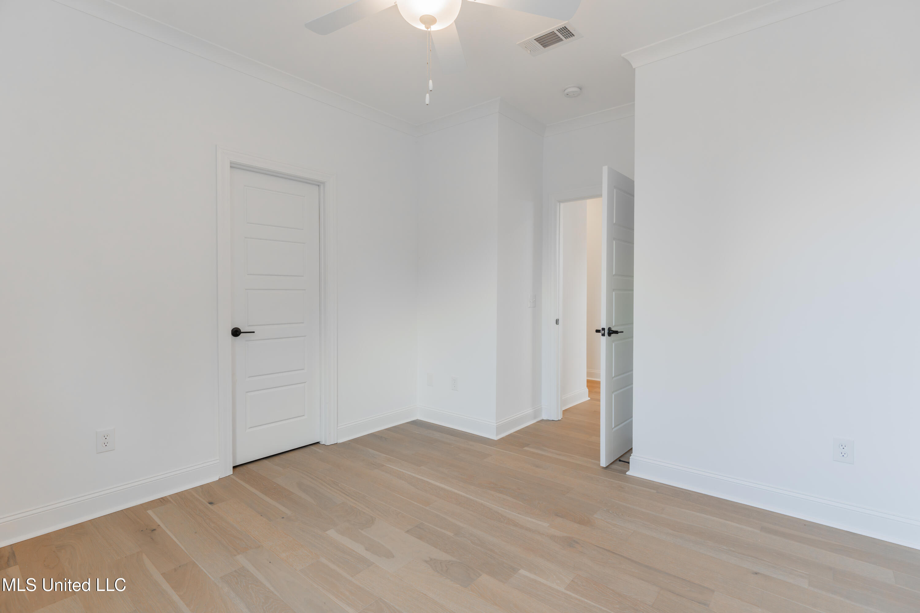 108 Catherine Boulevard