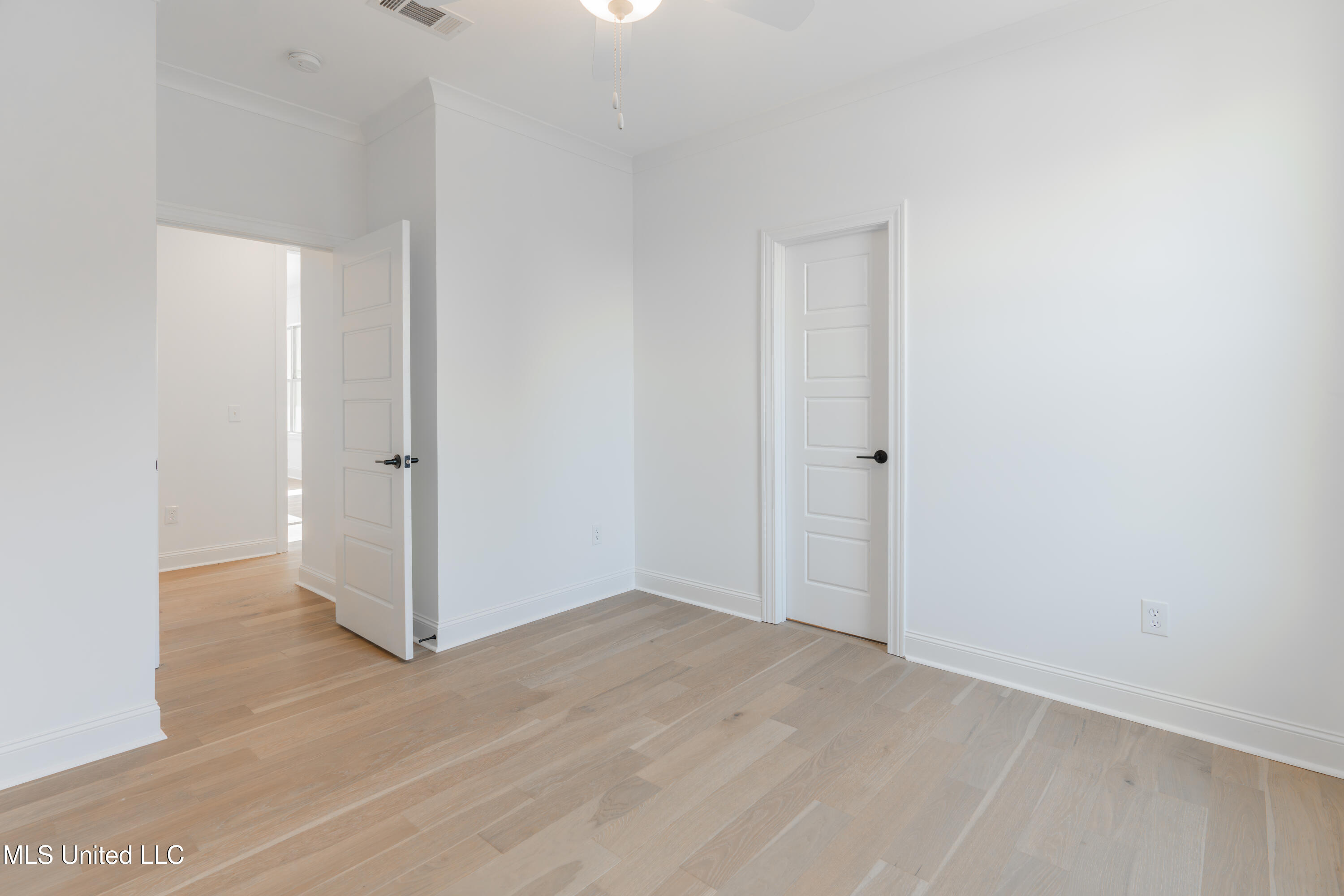108 Catherine Boulevard