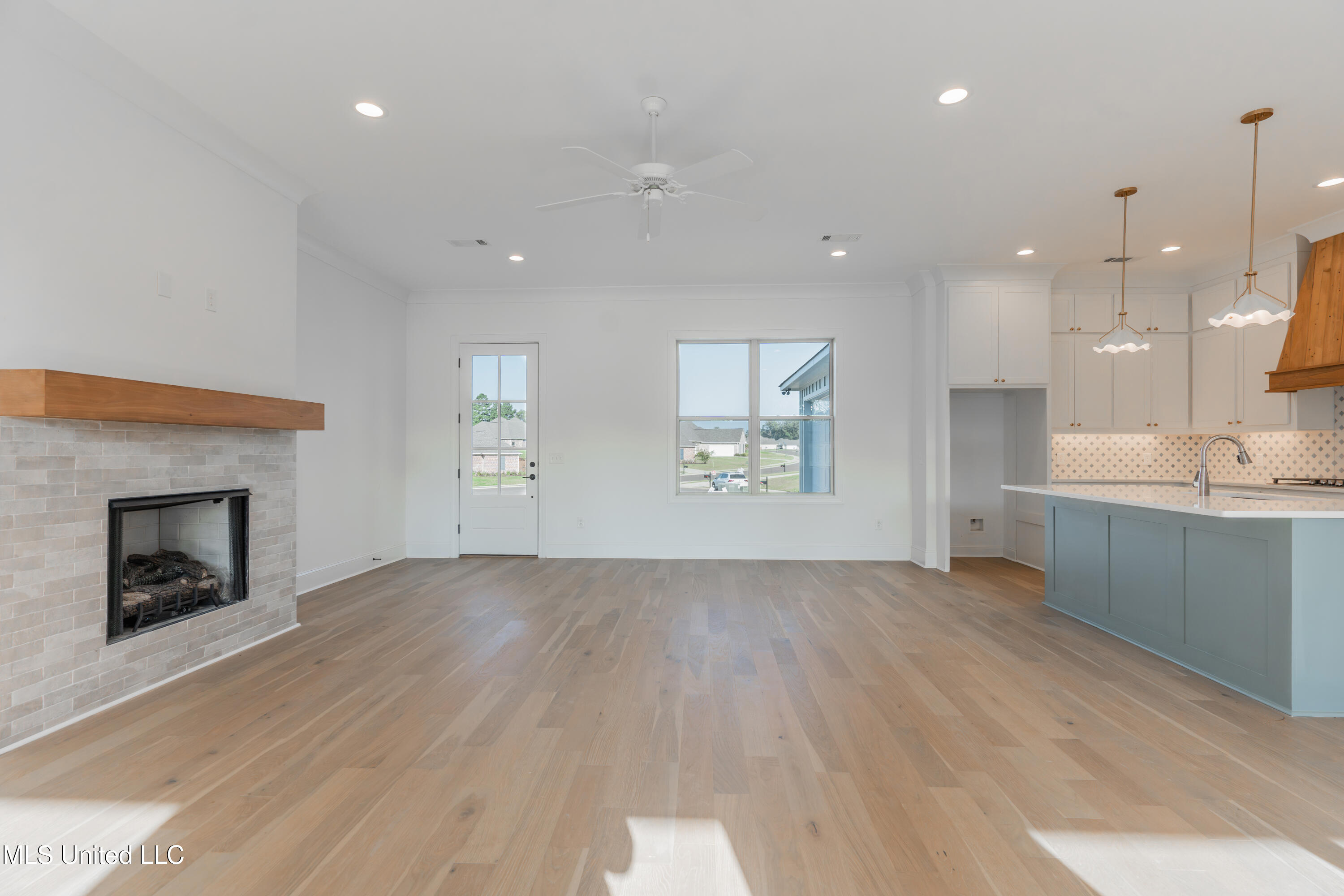 108 Catherine Boulevard